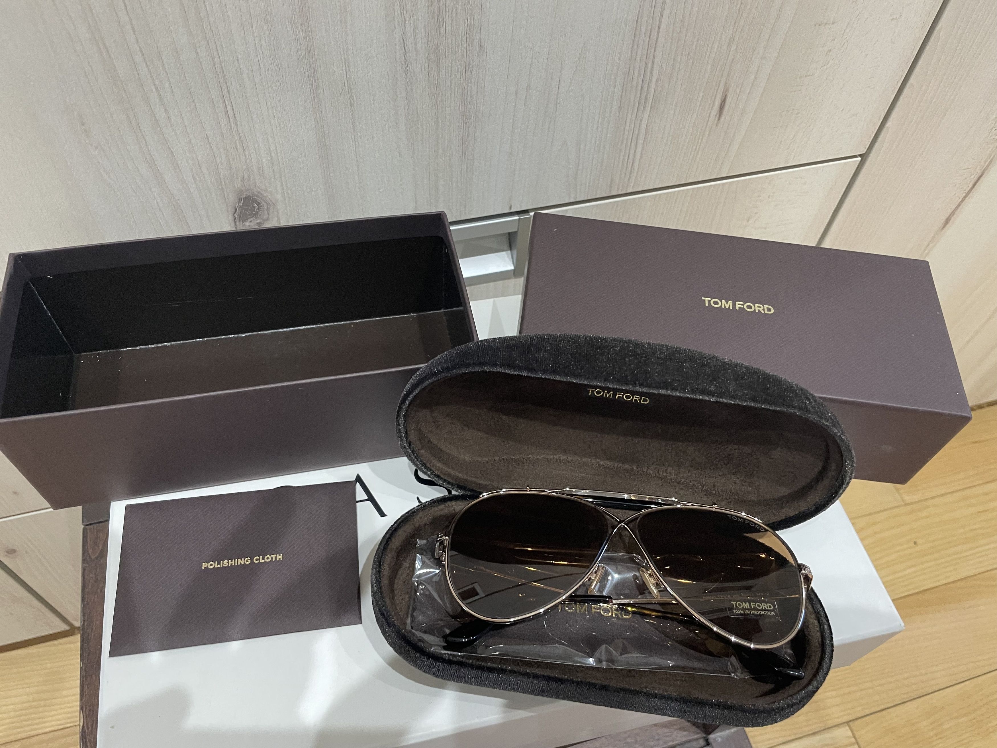 Tom Ford Sunglasses Tom Ford Holden FT0818 (28E) Size ONE SIZE - 4 Thumbnail