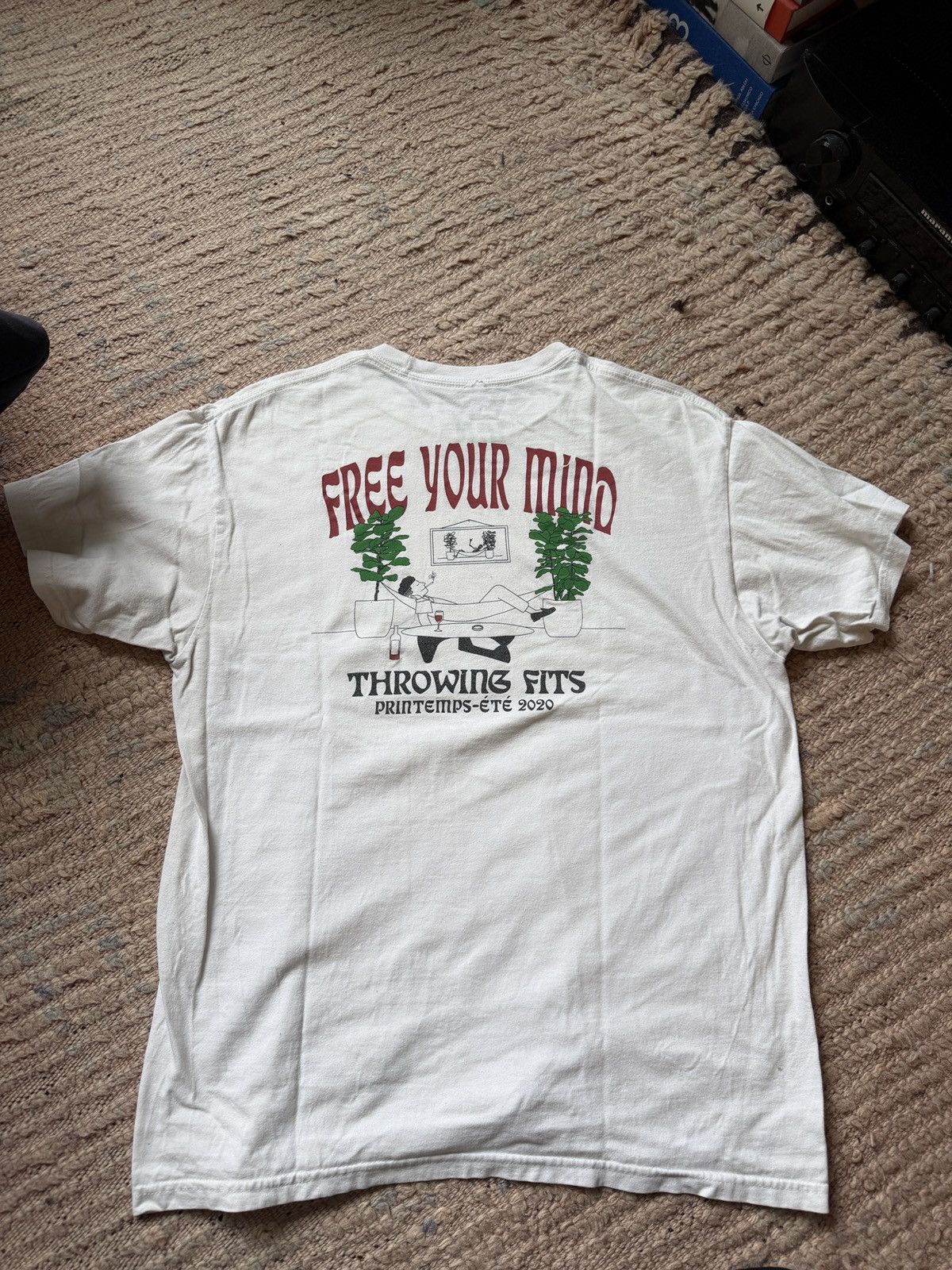 Throwing Fits Free your mind shirt Size US L / EU 52-54 / 3 - 2 Thumbnail