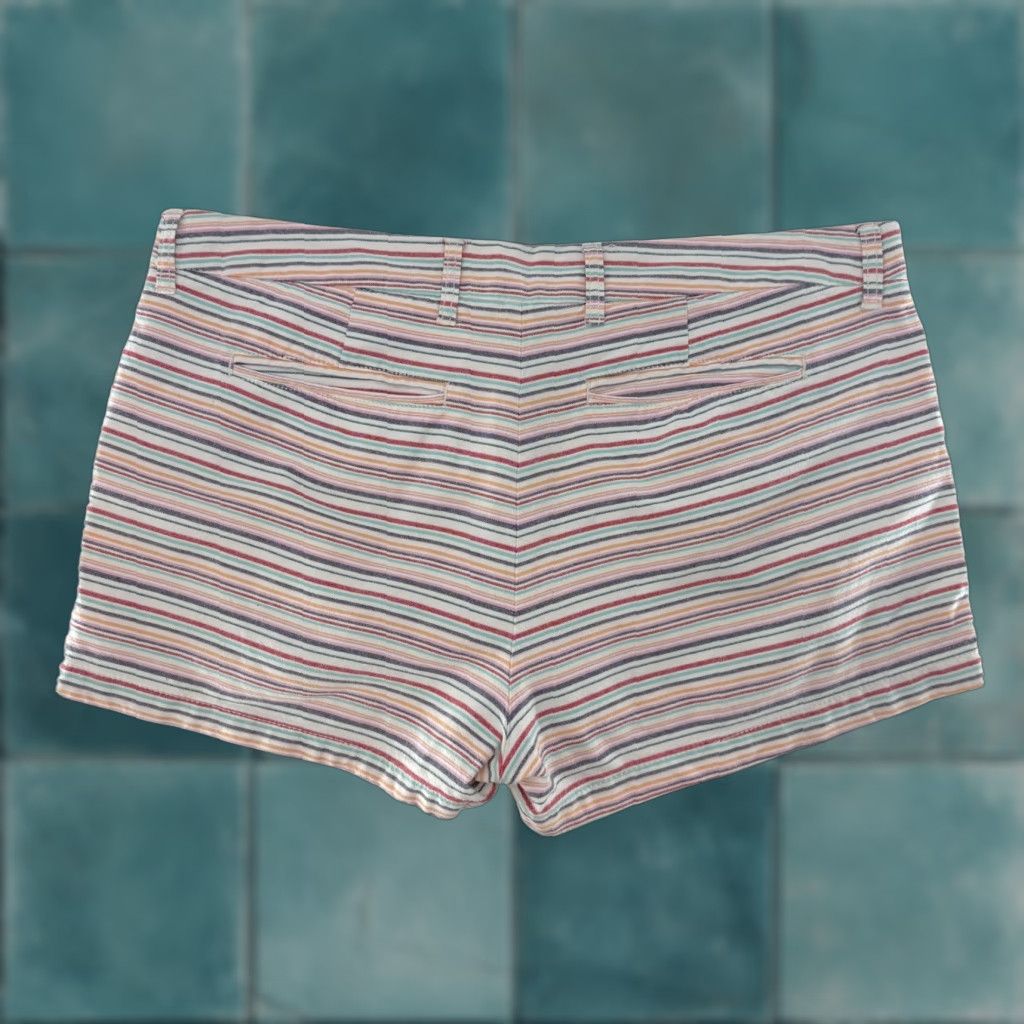 Gap GAP Girlfriend 3 Inch Striped Shorts Womens US 16 / 33 Multicolor Chino 100% Cotton Twill Beach Casual Summer Womens Size 38" / US 16 / IT 52 - 1 Thumbnail