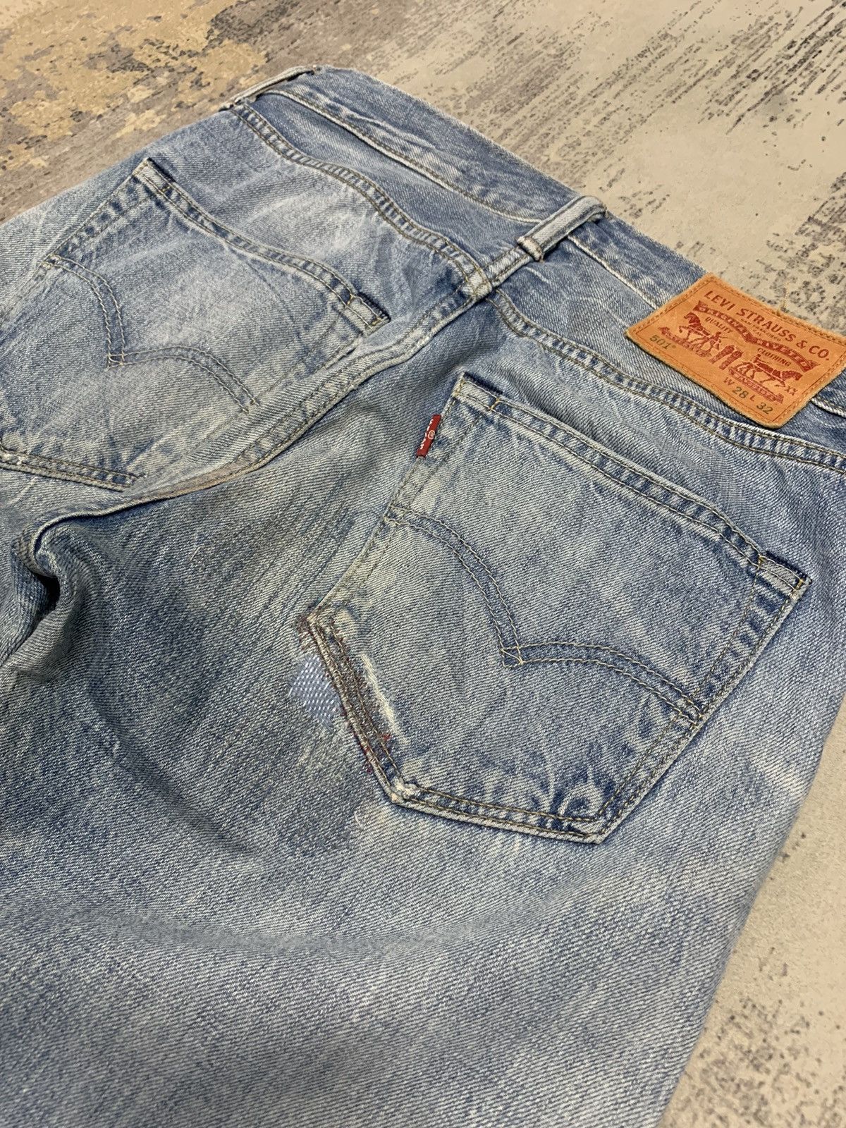 Levi's Vintage Levis 501 Red Line Selvedge Denim Jean 29x30.5 Size US 29 - 16 Thumbnail