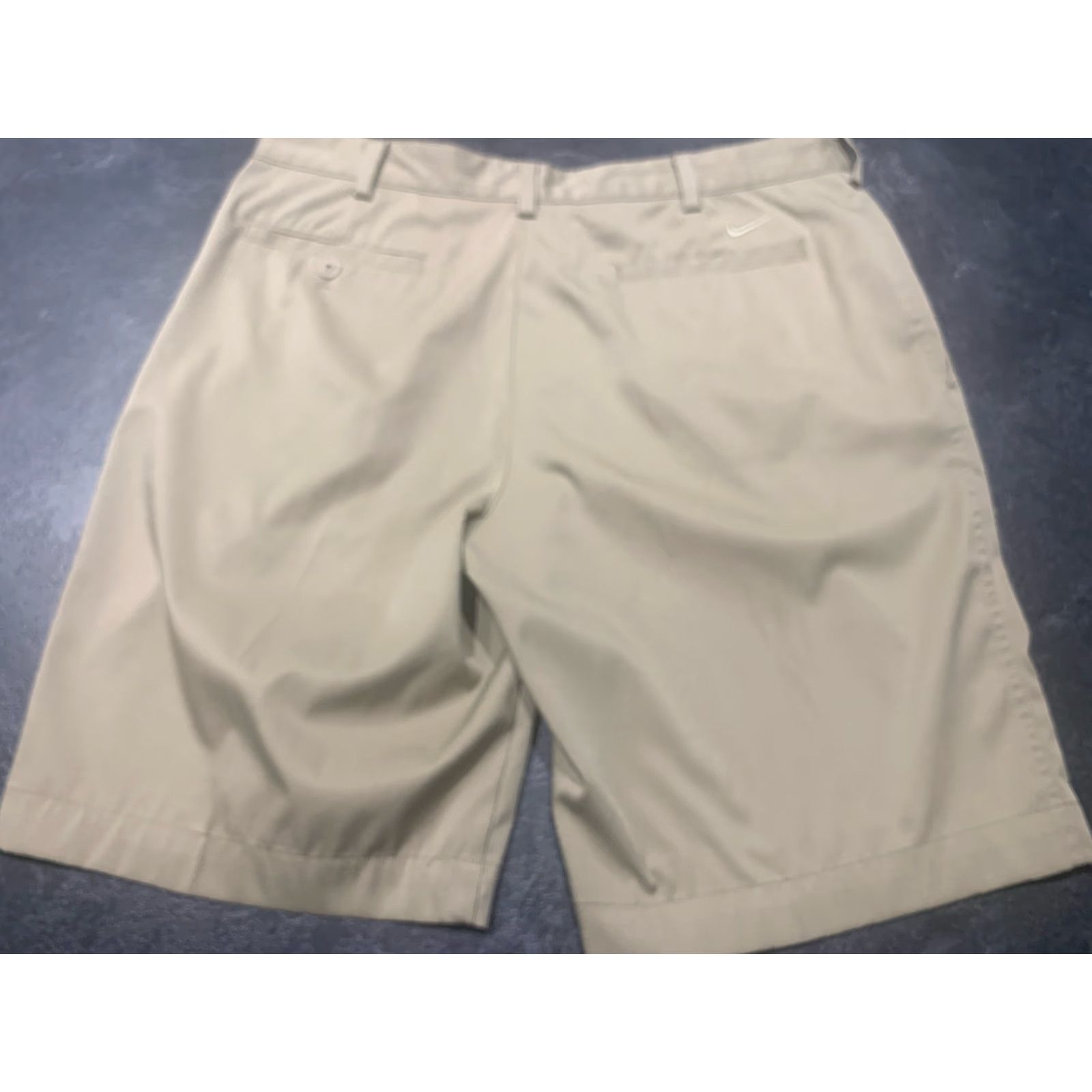 Nike Nike Golf Dri-Fit Shorts Men Size 36 Beige Solid Casual Flat Front Size US 36 / EU 52 - 2 Thumbnail