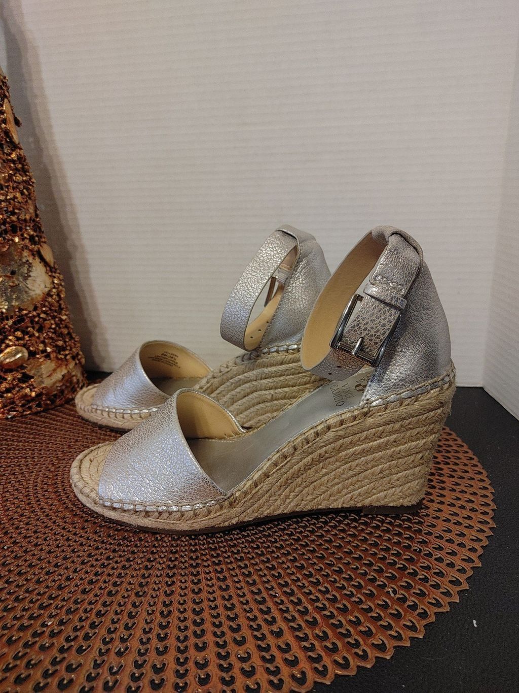 Vince Camuto Vince Camuto Leera Wedges Size 8M Size US 8 / IT 38 - 3 Thumbnail
