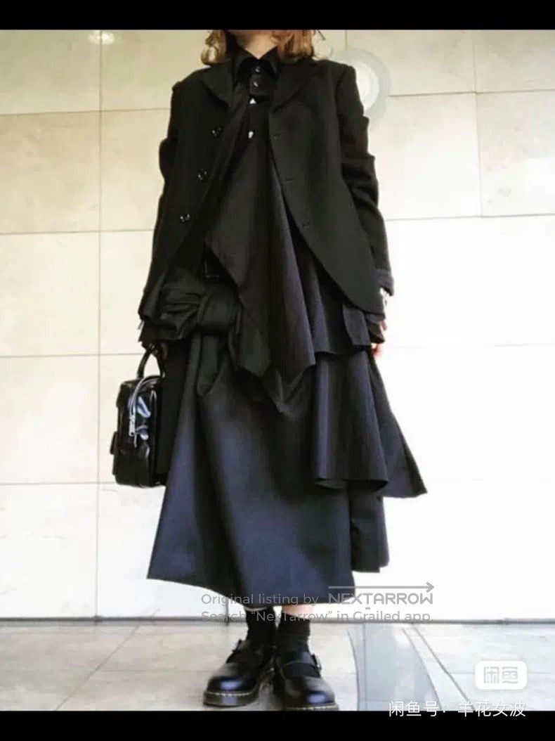 Comme des Garcons Comme Des Garcons size XS Overskirt decorated with main li Size 22" - 3 Thumbnail