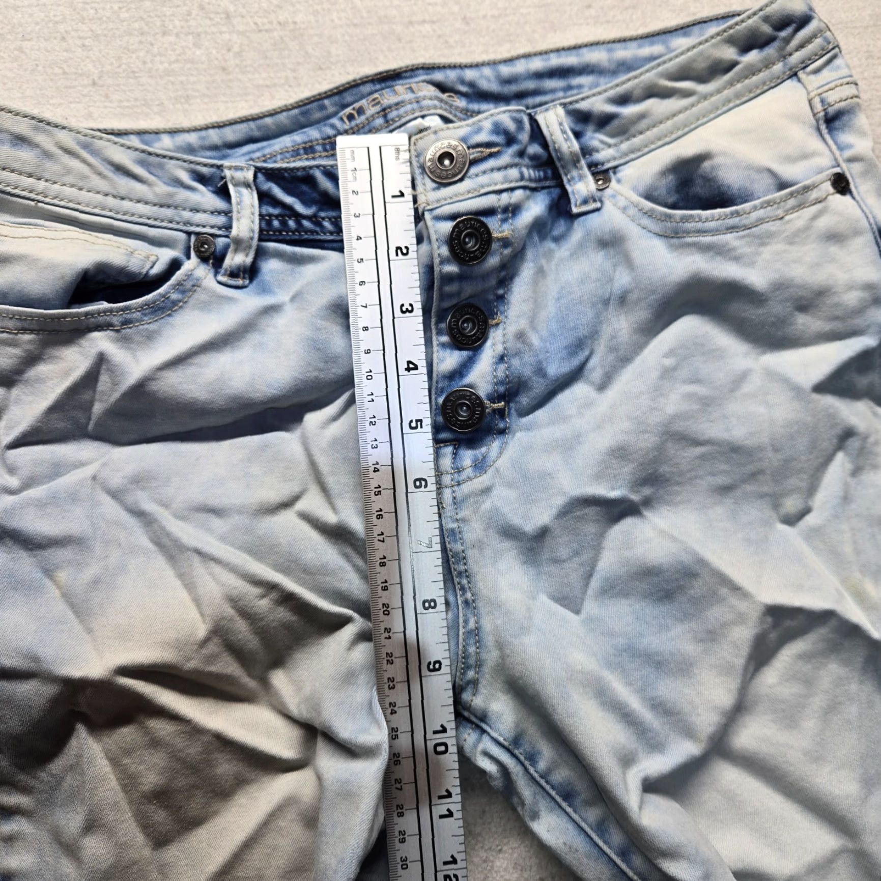Vintage VINTAGE Maurices Jeans Cropped Light Wash Denim Pants Women's Size 11 Pockets Size 32" / US 10 / IT 46 - 6 Thumbnail