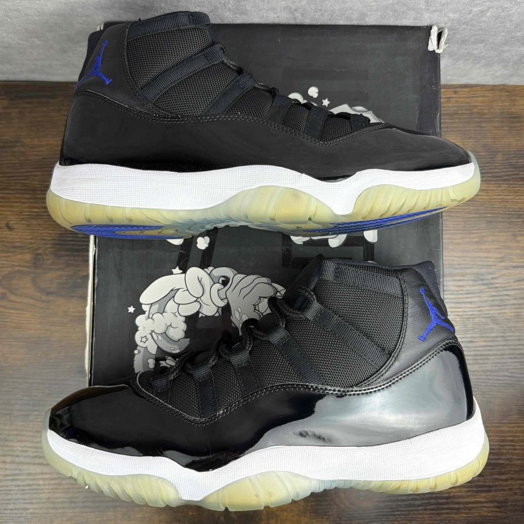 Jordan Brand Air Jordan 11 Retro High Space Jam 2016 Size 10.5 378037-003 Size US 10.5 / EU 43-44 - 3 Thumbnail