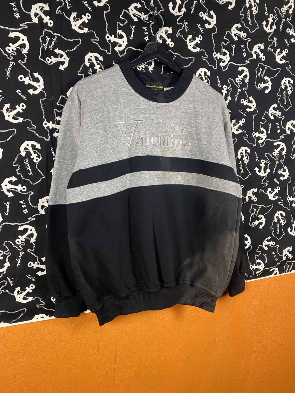Japanese Brand Vintage Franco Valentino Italy Two-Tone Crewneck Sweatshirt Size US M / EU 48-50 / 2 - 5 Thumbnail