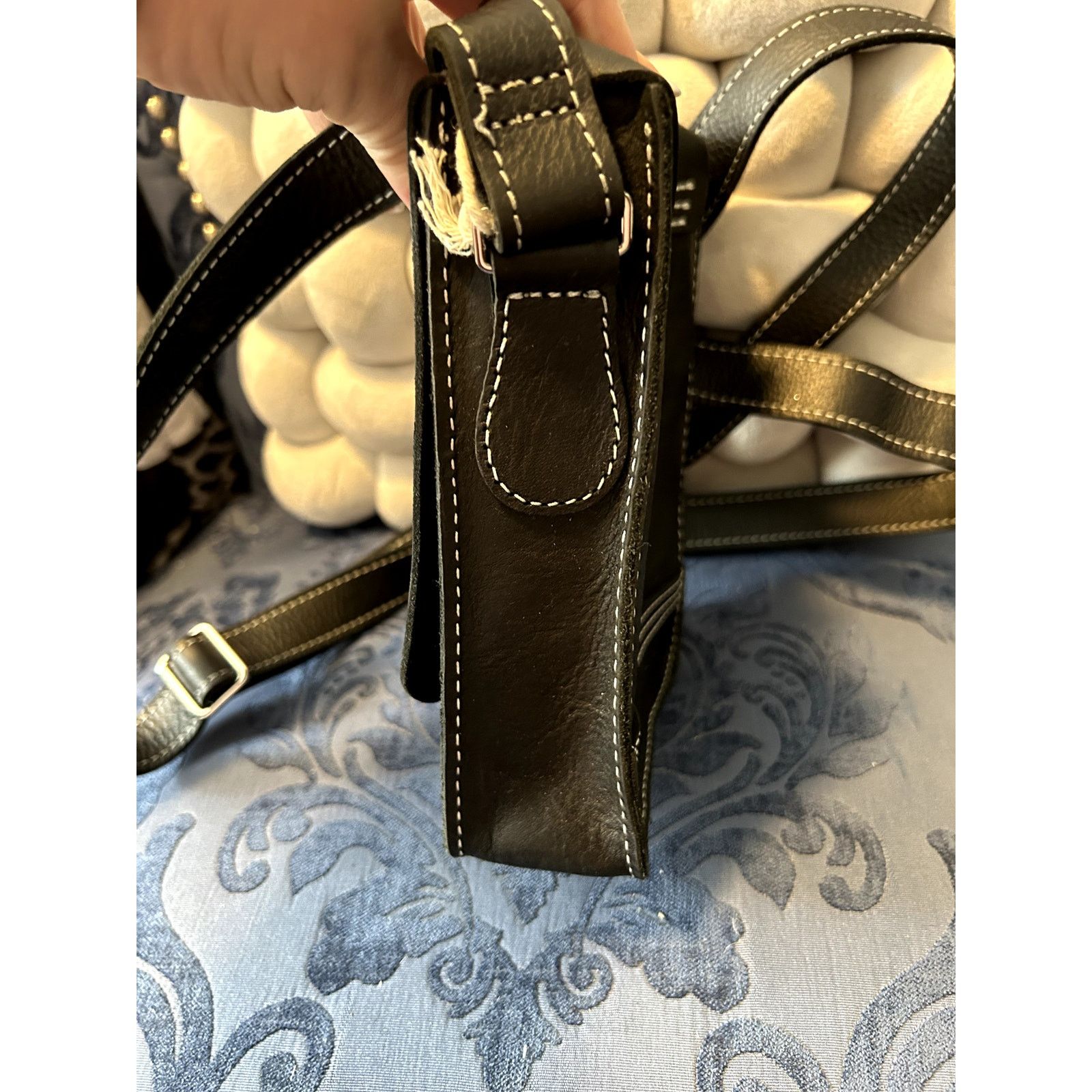 Dr. Martens Dr Martens Overdrive Leather Vertical Black Crossbody NWT Size ONE SIZE - 9 Thumbnail