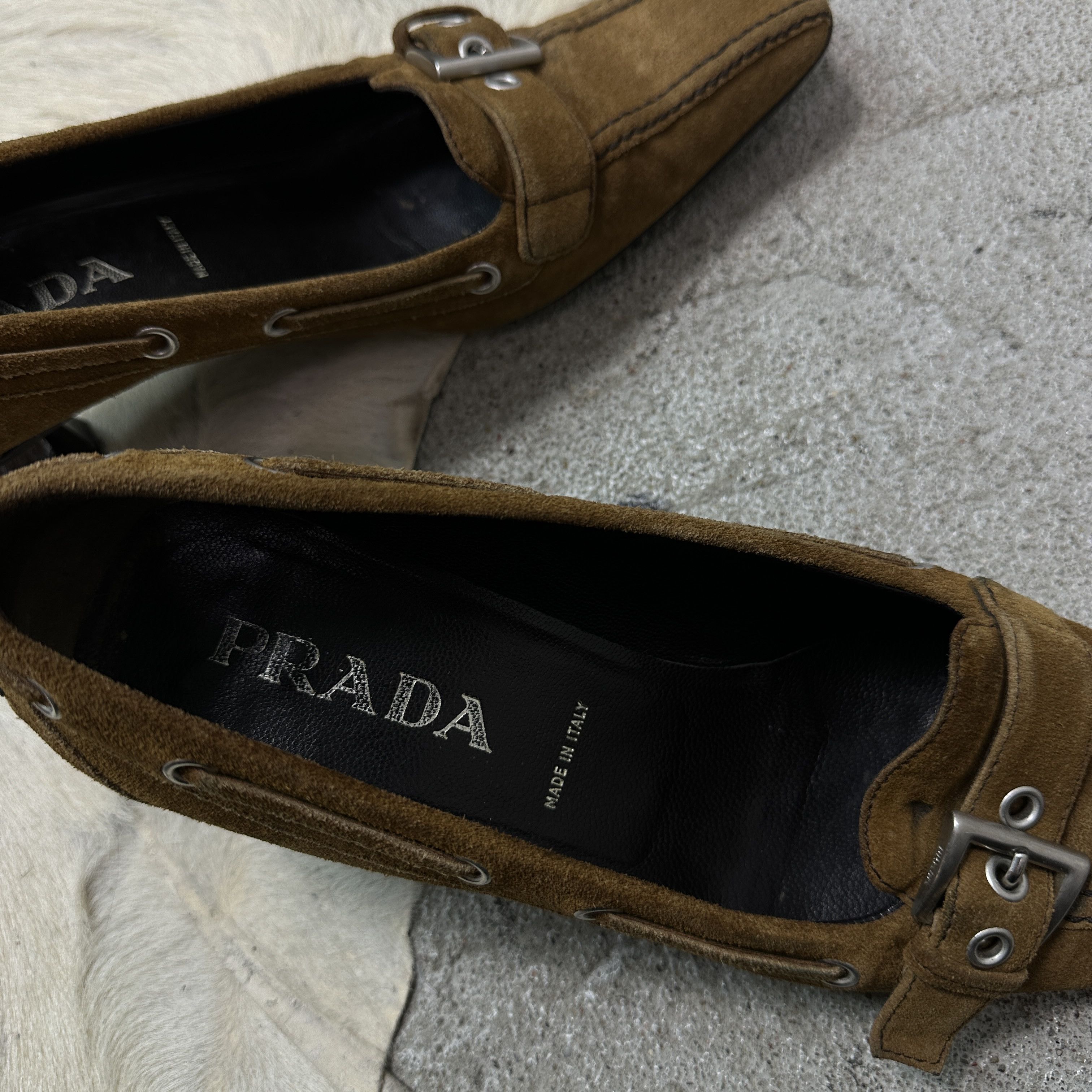 Vintage Vintage Leather Prada Suede Buckled Kitten Heels Y2K Size US 9.5 / IT 39.5 - 7 Thumbnail