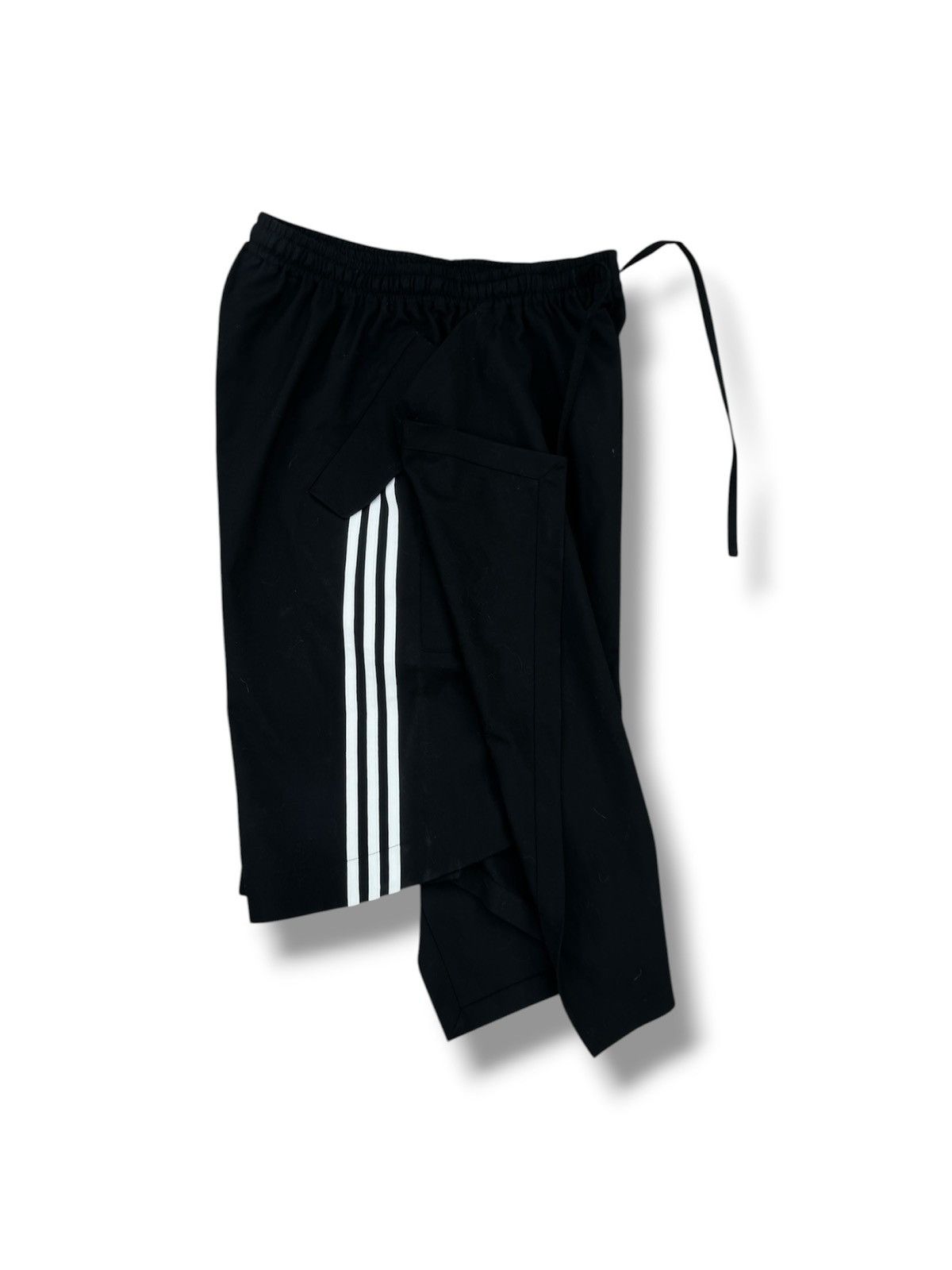 Adidas × Y-3 Adidas Y-3 W REF WO SHORTS Size US 32 / EU 48 - 3 Thumbnail