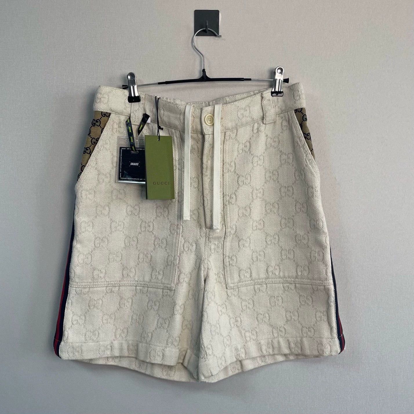 Gucci Gucci Flower Patterned Shorts for Women Size 36" / US 14 / IT 50 - 1 Thumbnail