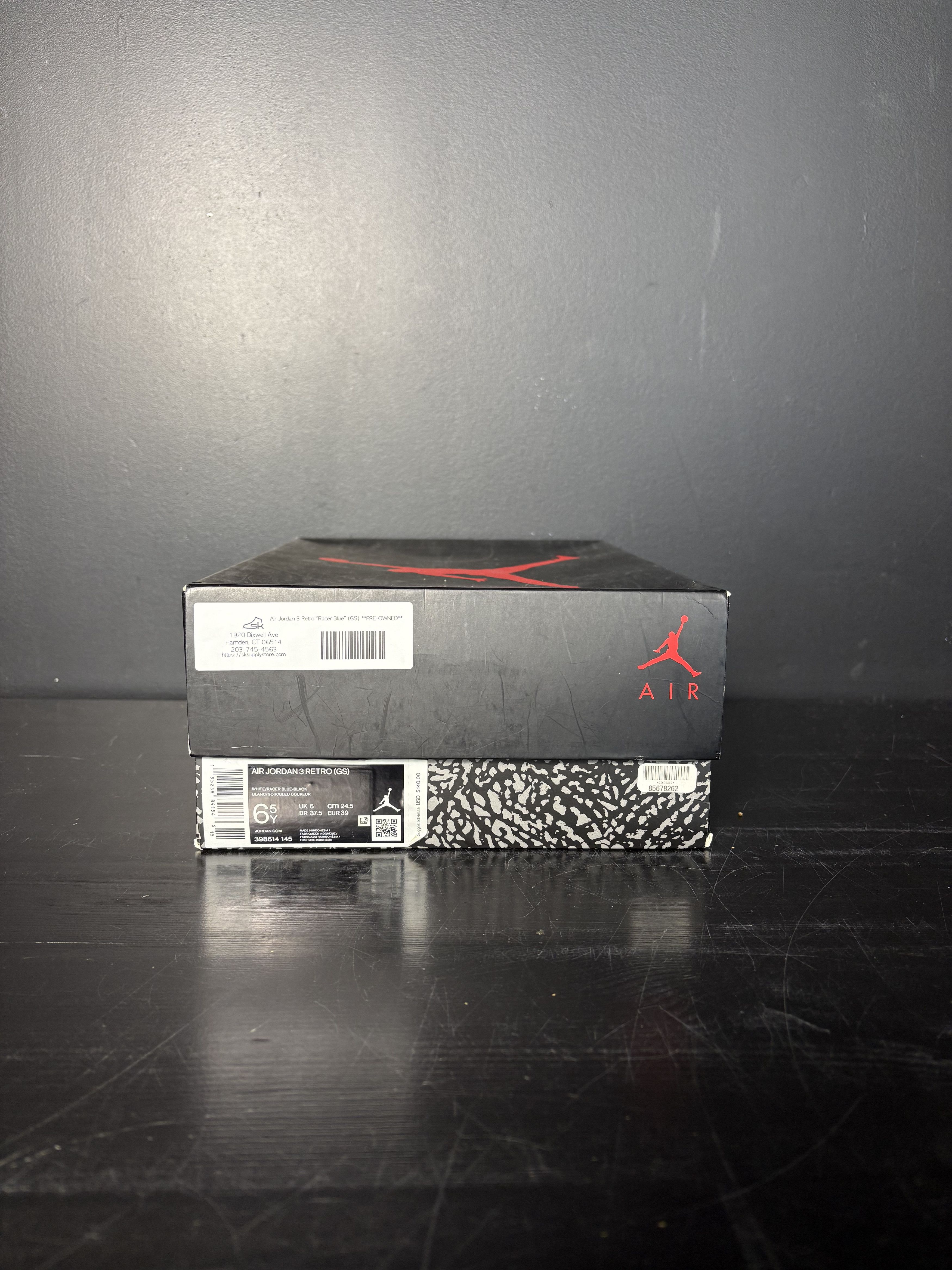 Jordan Brand Air Jordan 3 Retro "Racer Blue" (GS) **PRE-OWNED** Size US 6.5 / EU 39-40 - 7 Thumbnail