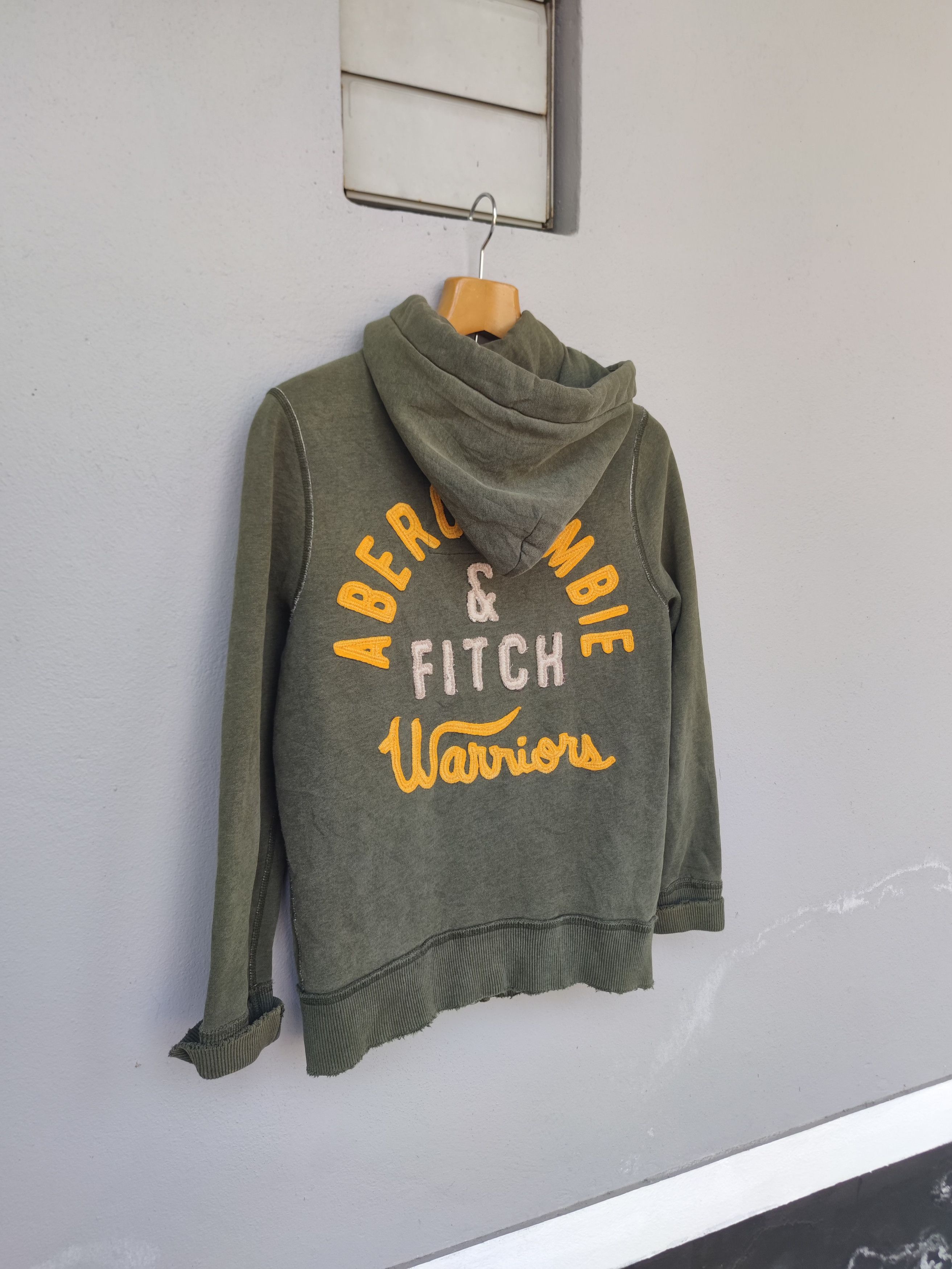 Abercrombie & Fitch Abercrombie & Fitch Warrior Hoodie Size US S / EU 44-46 / 1 - 7 Thumbnail