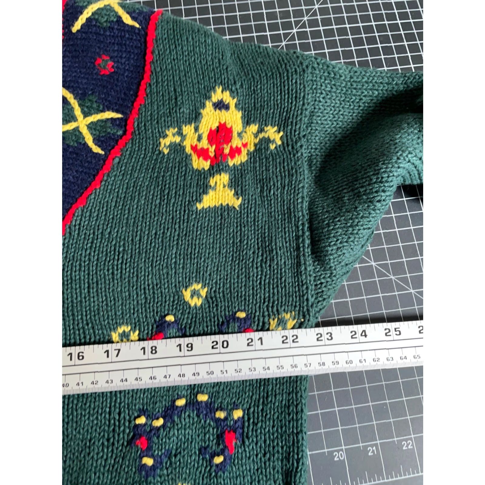 Vintage VINTAGE HG Preferred Hand Knit V-Neck Sweater Women Large Dark Green Geometric Tennis Style 90s Retro Pullover Heavyweight Cotton Blend Womens Size L / US 10 / IT 46 - 5 Thumbnail