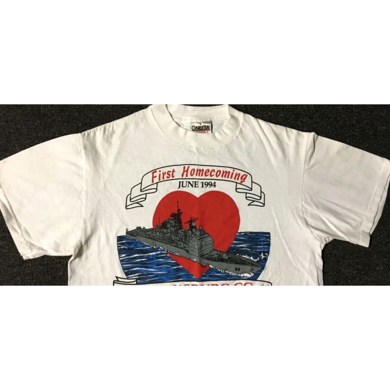 Vintage VINTAGE US Navy USS Vicksburg Battleship Shirt S White Short Sleeve Logo 90s Biker Punk Military Retro 80s Mens Size US S / EU 44-46 / 1 - 7 Thumbnail
