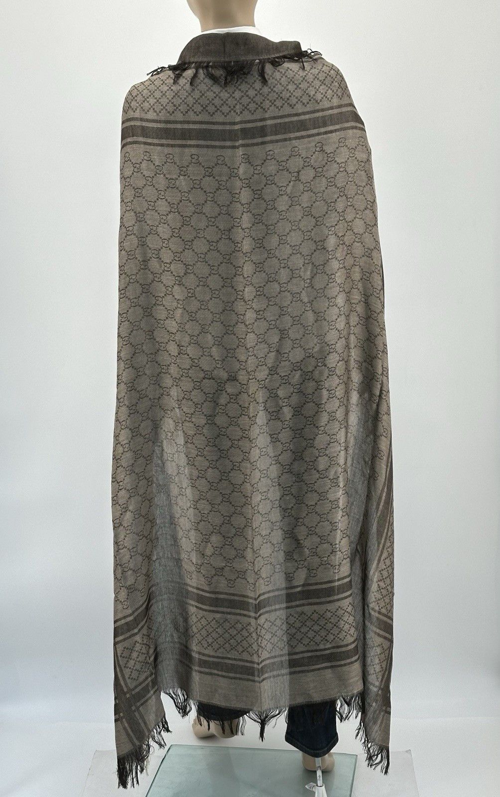 Gucci New Gucci Scarves 140x140cm Woll -Silk Size ONE SIZE - 6 Thumbnail