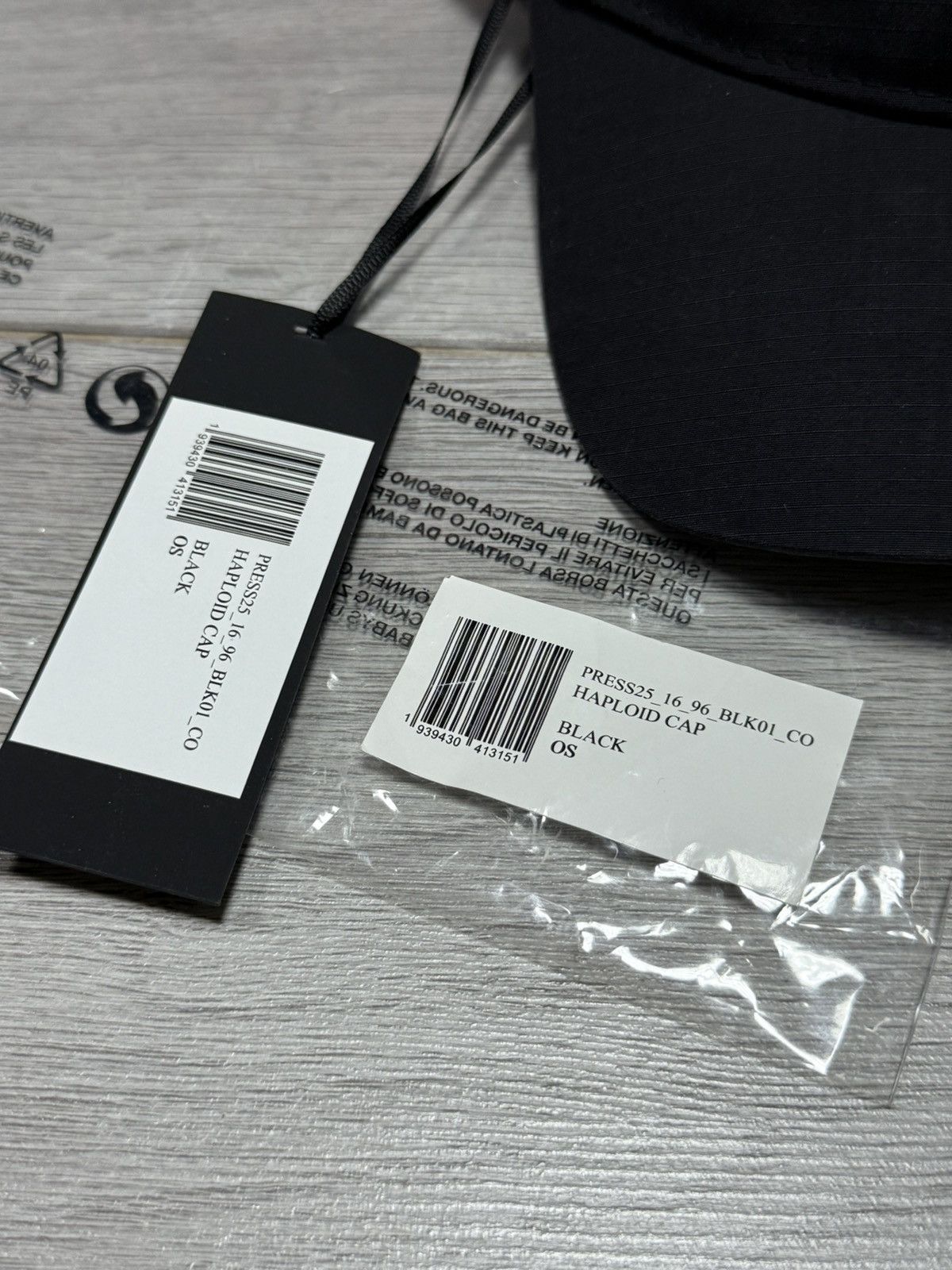 Heliot Emil Heliot Emil NEW Haploid Cap Size ONE SIZE - 3 Thumbnail