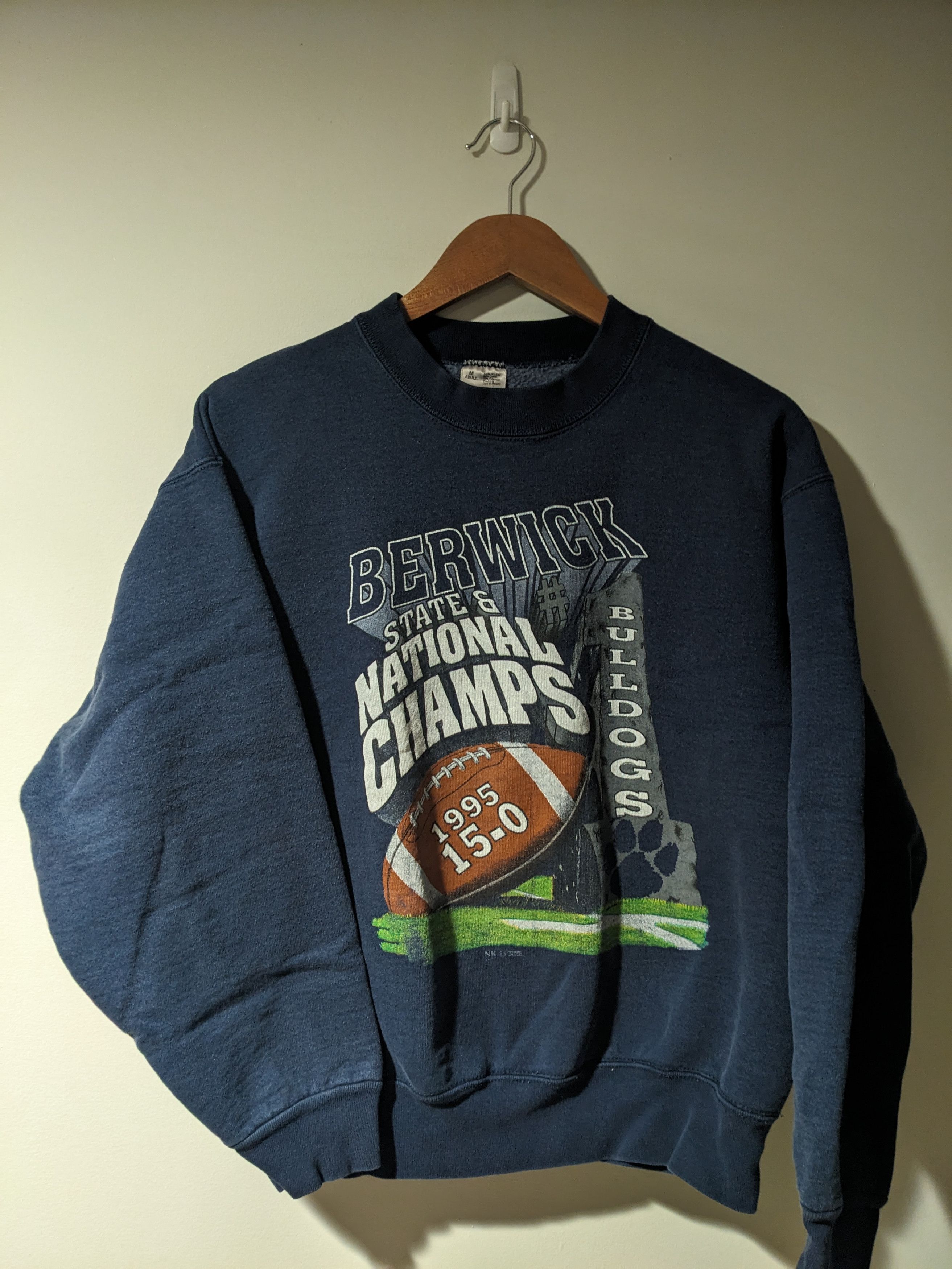 Vintage Vintage 1995 Berwick High School Football Champs Sweatshirt Size US M / EU 48-50 / 2 - 1 Thumbnail