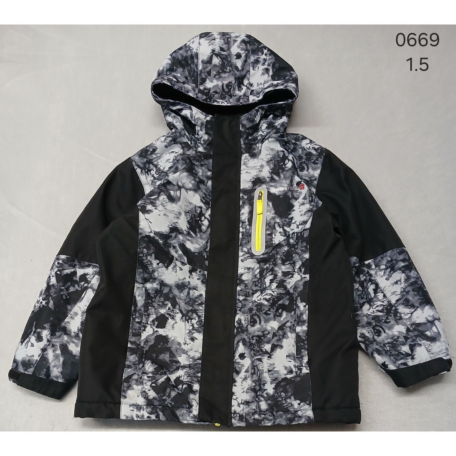 Other Swiss Tech (Medium) (8) Youth Multicolor Zipper Pocket Coat Size M / US 6-8 / IT 42-44 - 1 Thumbnail
