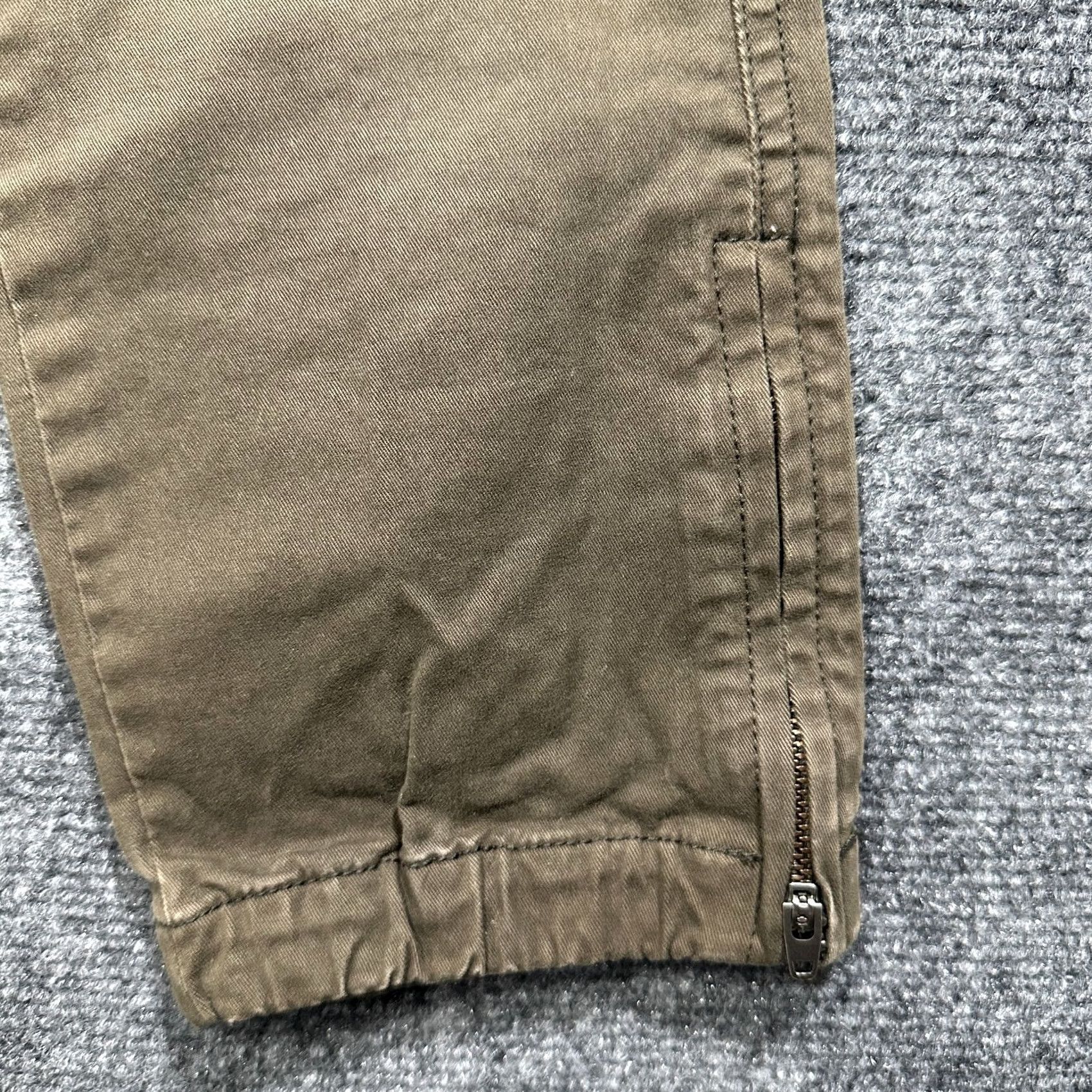 TNA Tna Pants Womens 0 Chino Patch Pocket Green Cotton Stretch Khaki Zip Ankle Size 25" / US 0 / IT 36 - 3 Thumbnail