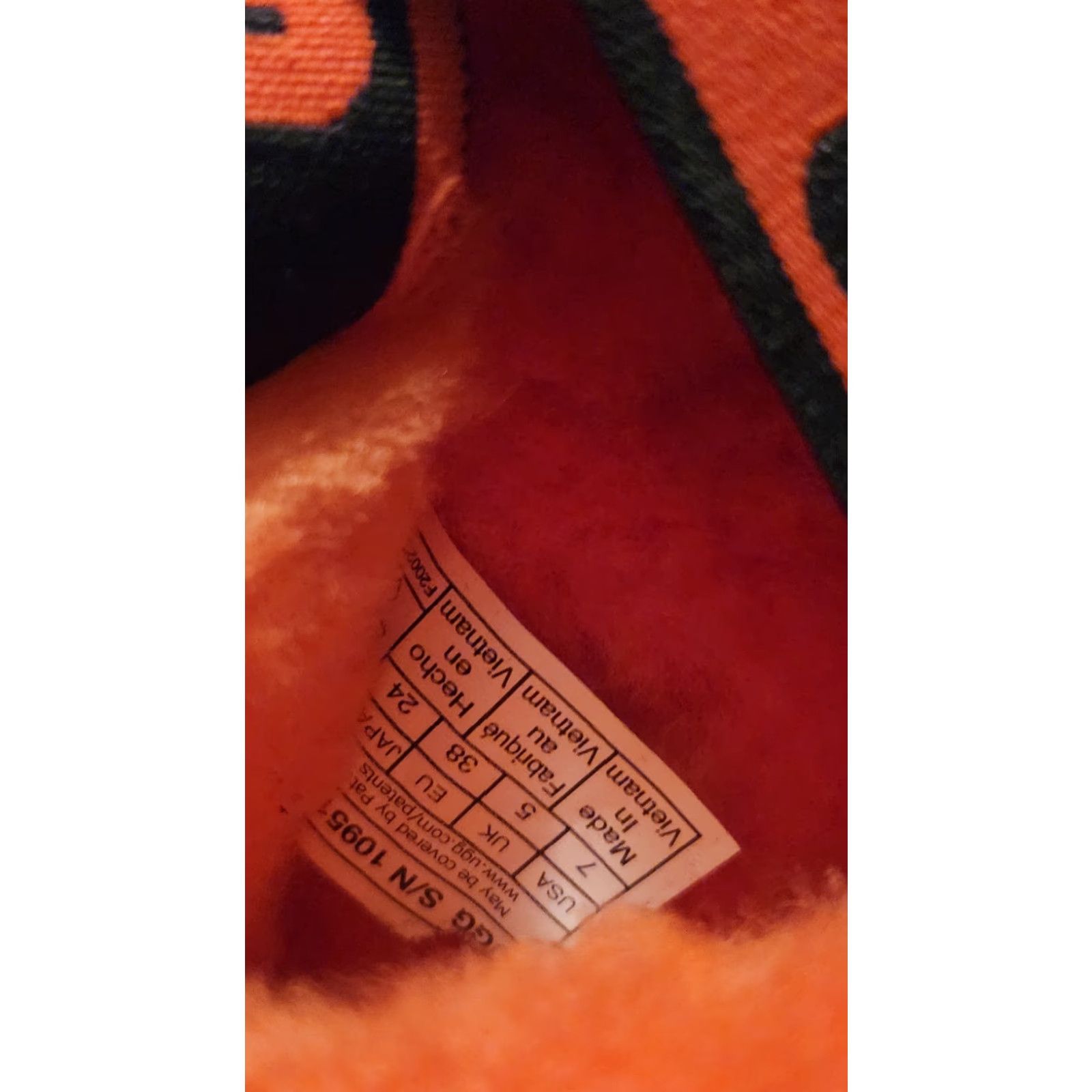 Ugg UGG Fluff Yeah Slide Orange Slipper Women Adult Medium Orange 1095119 8 Slipper Fur Sheepskin Wool Strap Open Toe Casual Comfort Cushion Size US 8 / IT 38 - 3 Thumbnail
