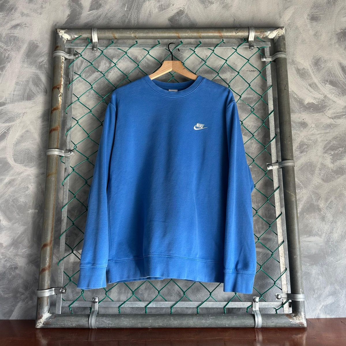 Nike Nike Crewneck Sweatshirt L Blue Fleece Pullover Swoosh Logo Size US L / EU 52-54 / 3 - 1 Thumbnail