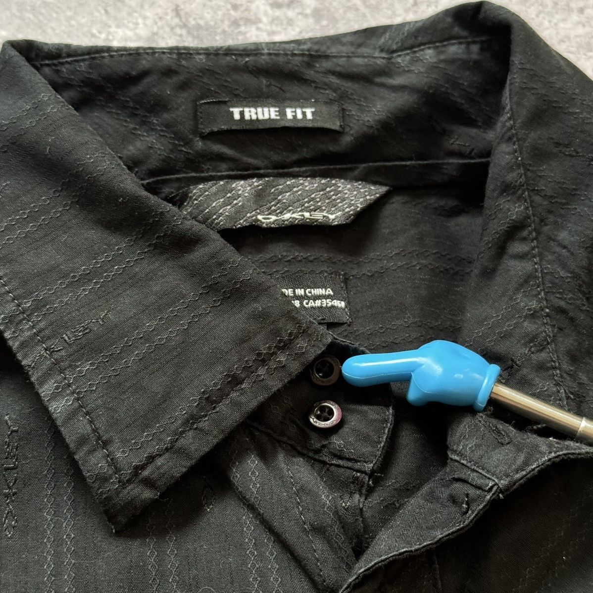 Oakley Y2K Vintage Black Oakley monogram Shirt Size: M Size US M / EU 48-50 / 2 - 9 Thumbnail