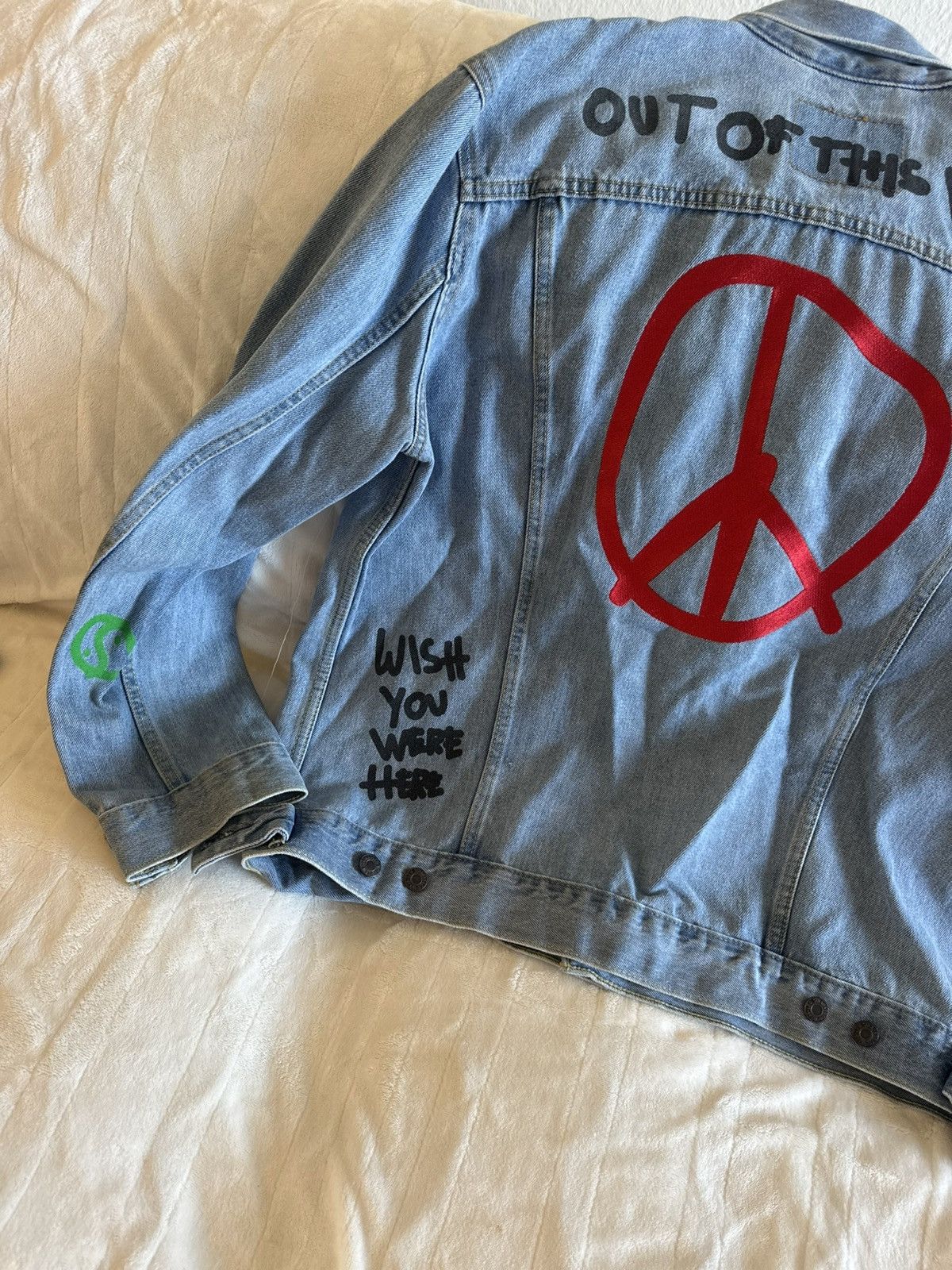 Travis Scott Travis Scott Astroworld Levi’s Denim Jacket All Over Print Size US XL / EU 56 / 4 - 7 Thumbnail