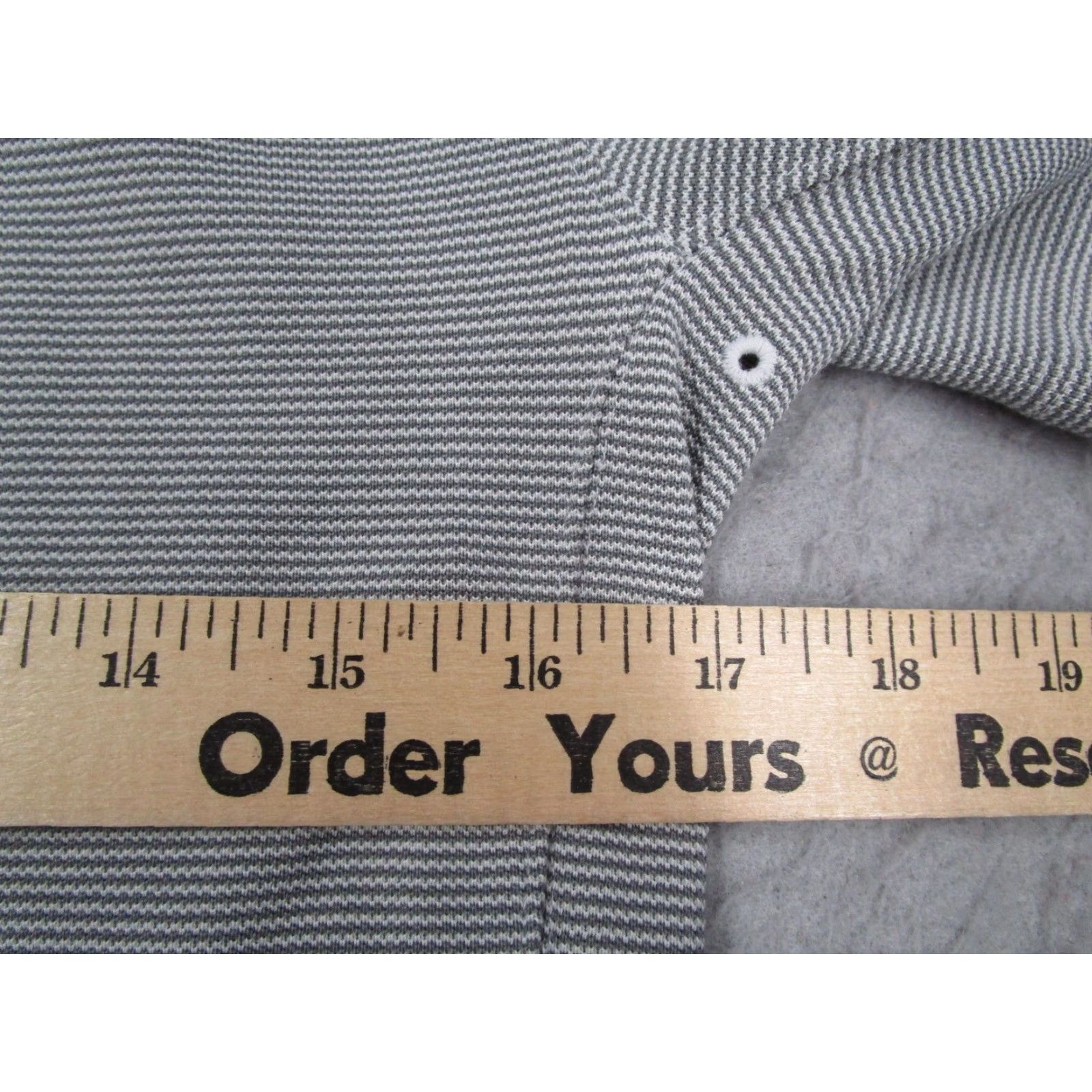 Lululemon Lululemon Polo Shirt Mens Small Gray Stripe Colorblock Golf Athletic Performance Shirt Size US S / EU 44-46 / 1 - 5 Thumbnail