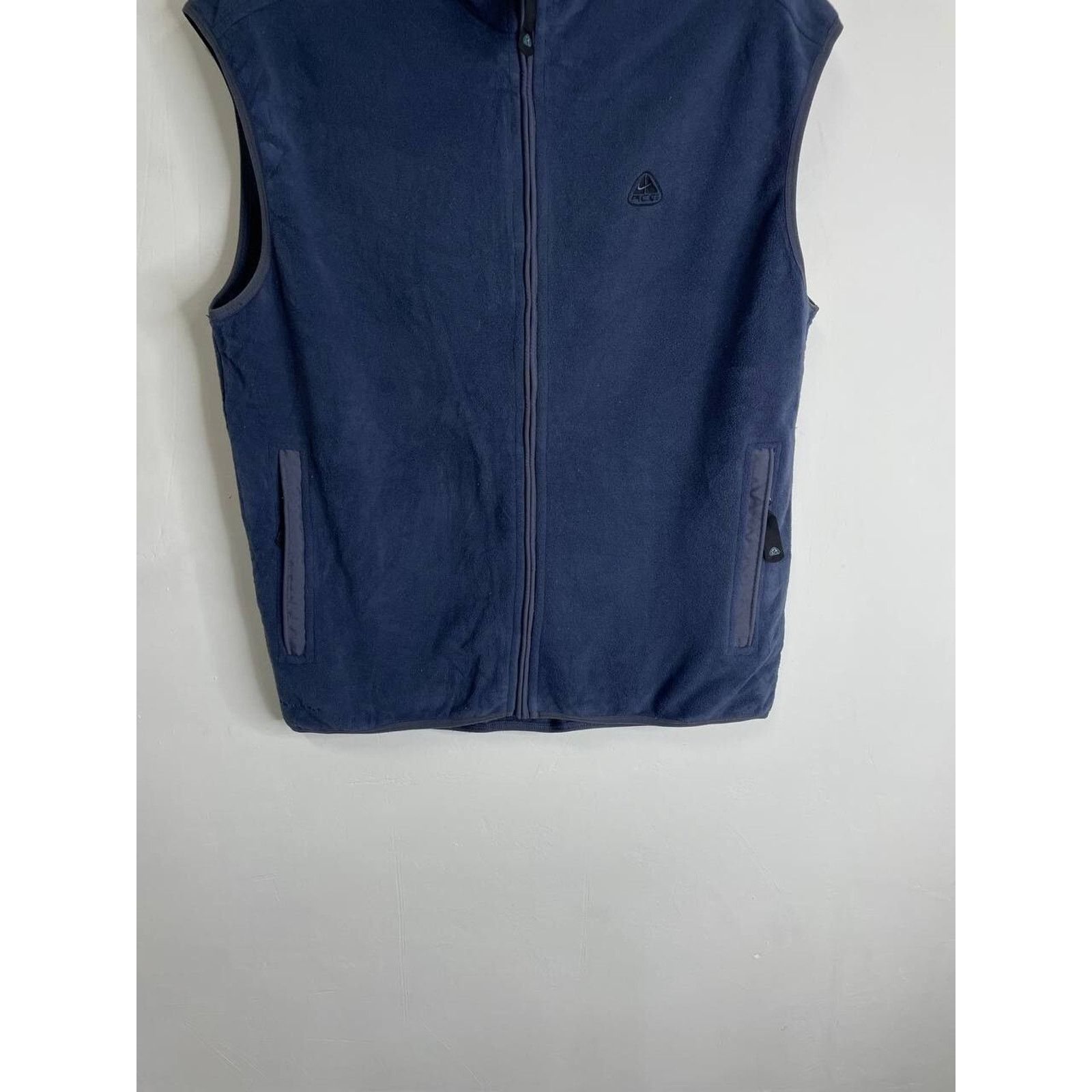 Nike ACG Vintage Nike ACG Therma-Fit Fleece Vest Blue Size XL Size US XL / EU 56 / 4 - 3 Thumbnail