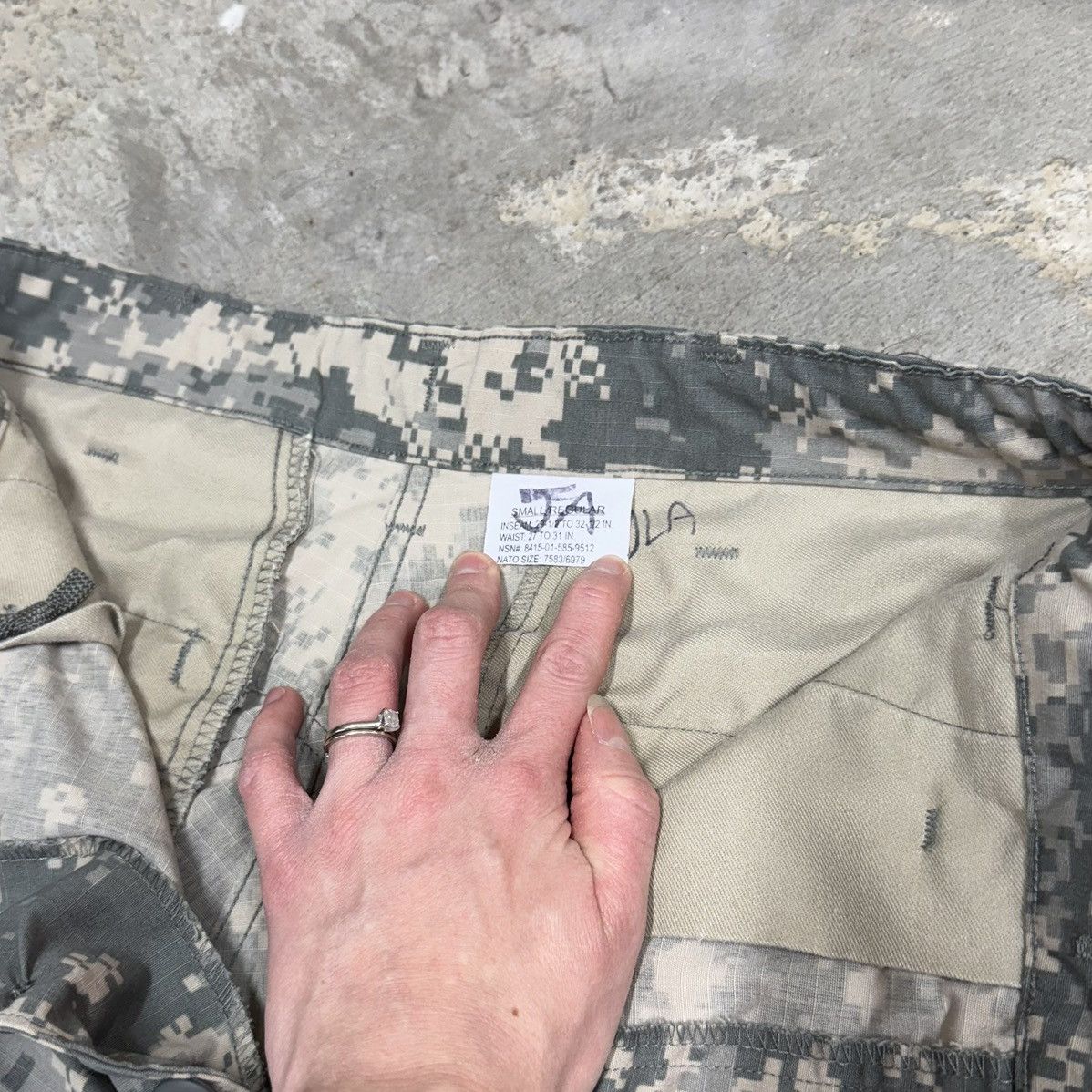 Vintage US Army Digital Camo Tactical Cargo Pants Military Ripstop Size US 32 / EU 48 - 8 Thumbnail