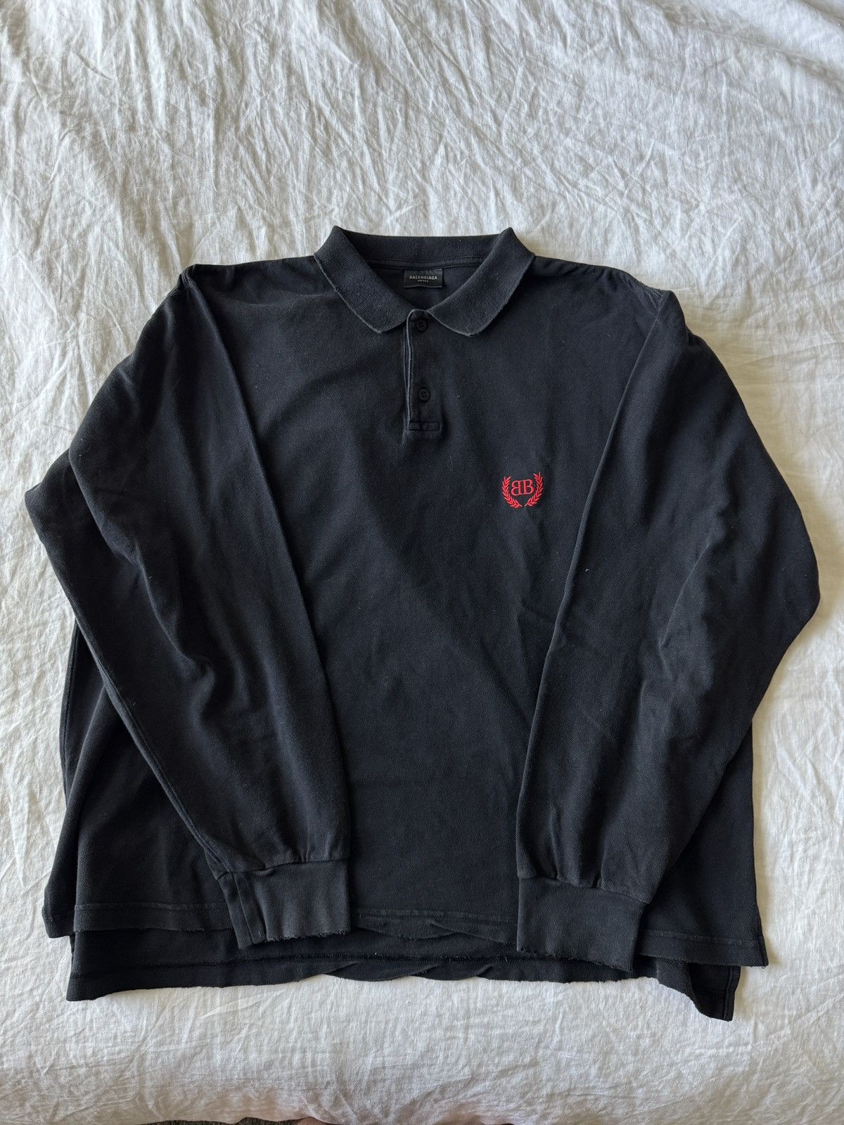 Balenciaga summer25 laurel classic long-sleeved polo in faded