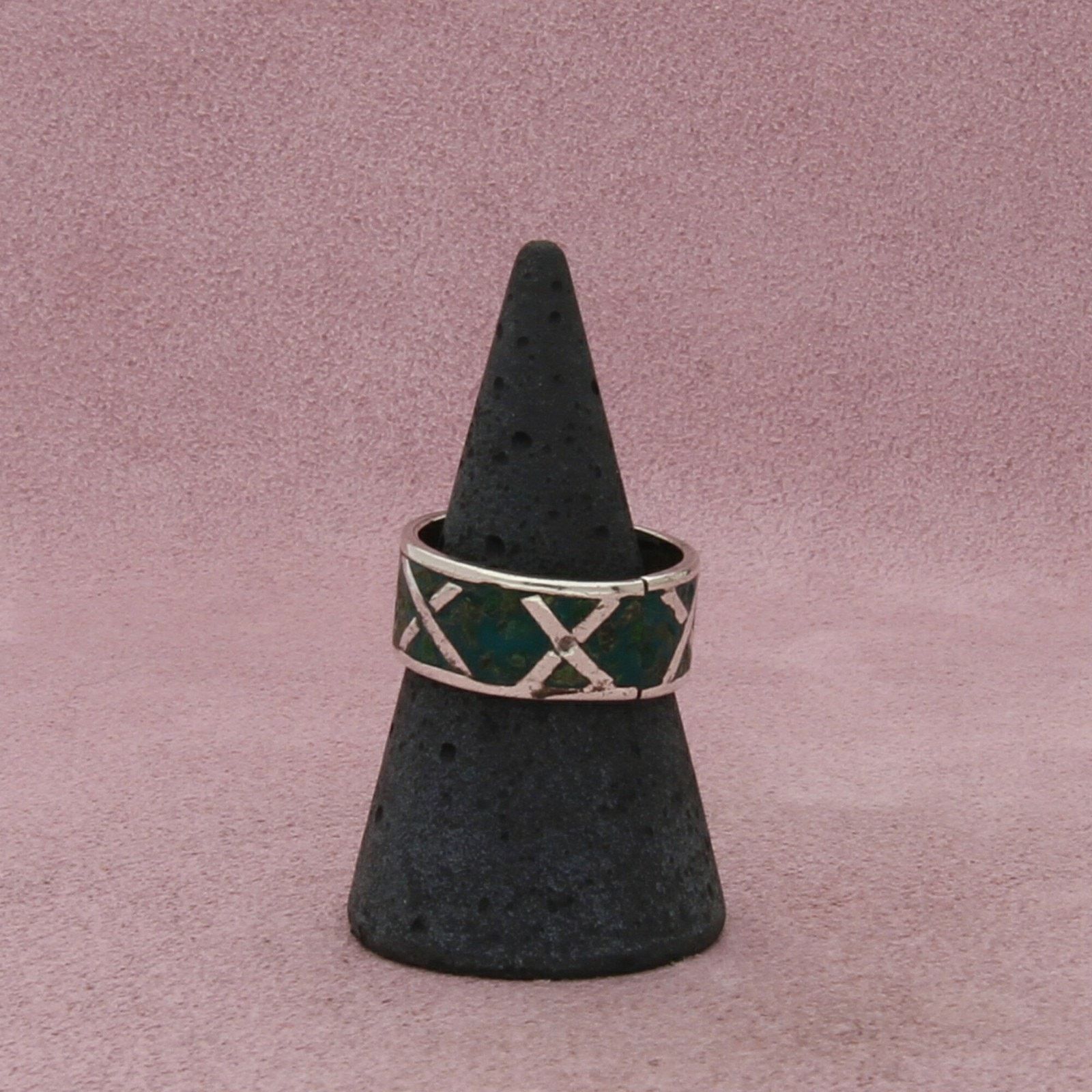 Sterling Silver sterling silver vintage crushed turquoise x band ring size 8 Size ONE SIZE - 4 Thumbnail