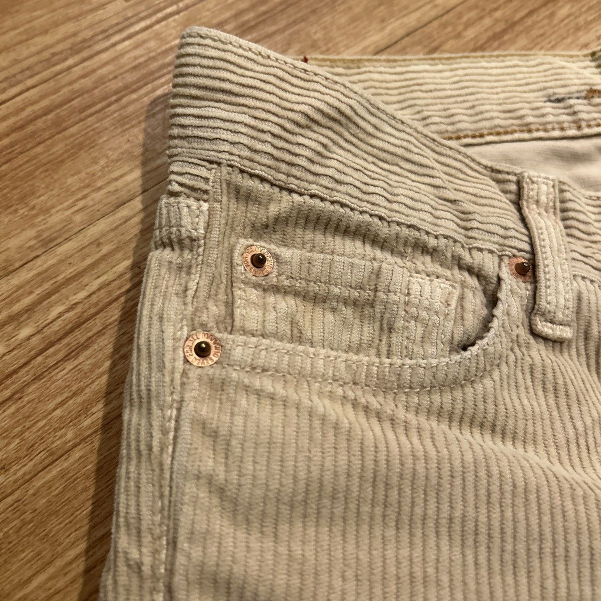 7 For All Mankind 7 Jeans Corduroy boot cut Stretch to the fabric NWot Size 26" / US 2 / IT 38 - 2 Thumbnail