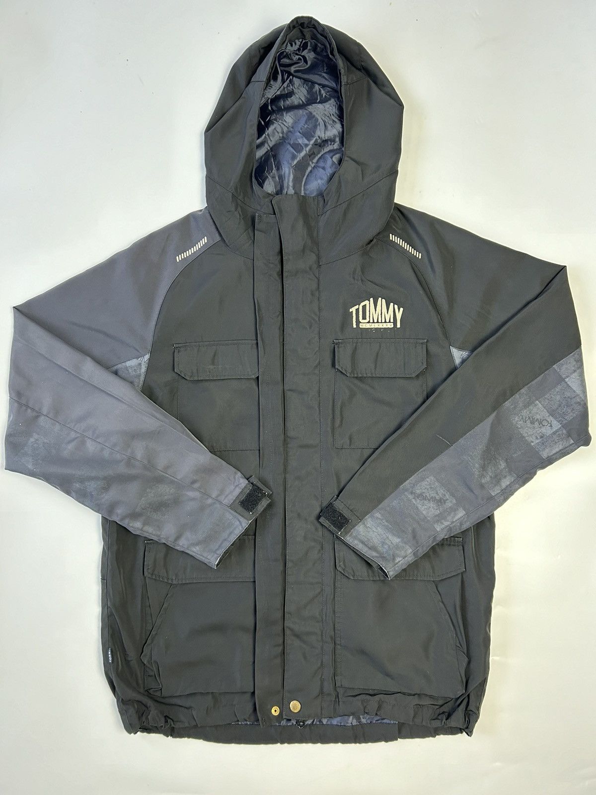 Tommy Hilfiger × Tommy Jeans TOMMY NEW YORK CITY LIGHT JACKET WITH HOODIE Size US XL / EU 56 / 4 - 4 Thumbnail