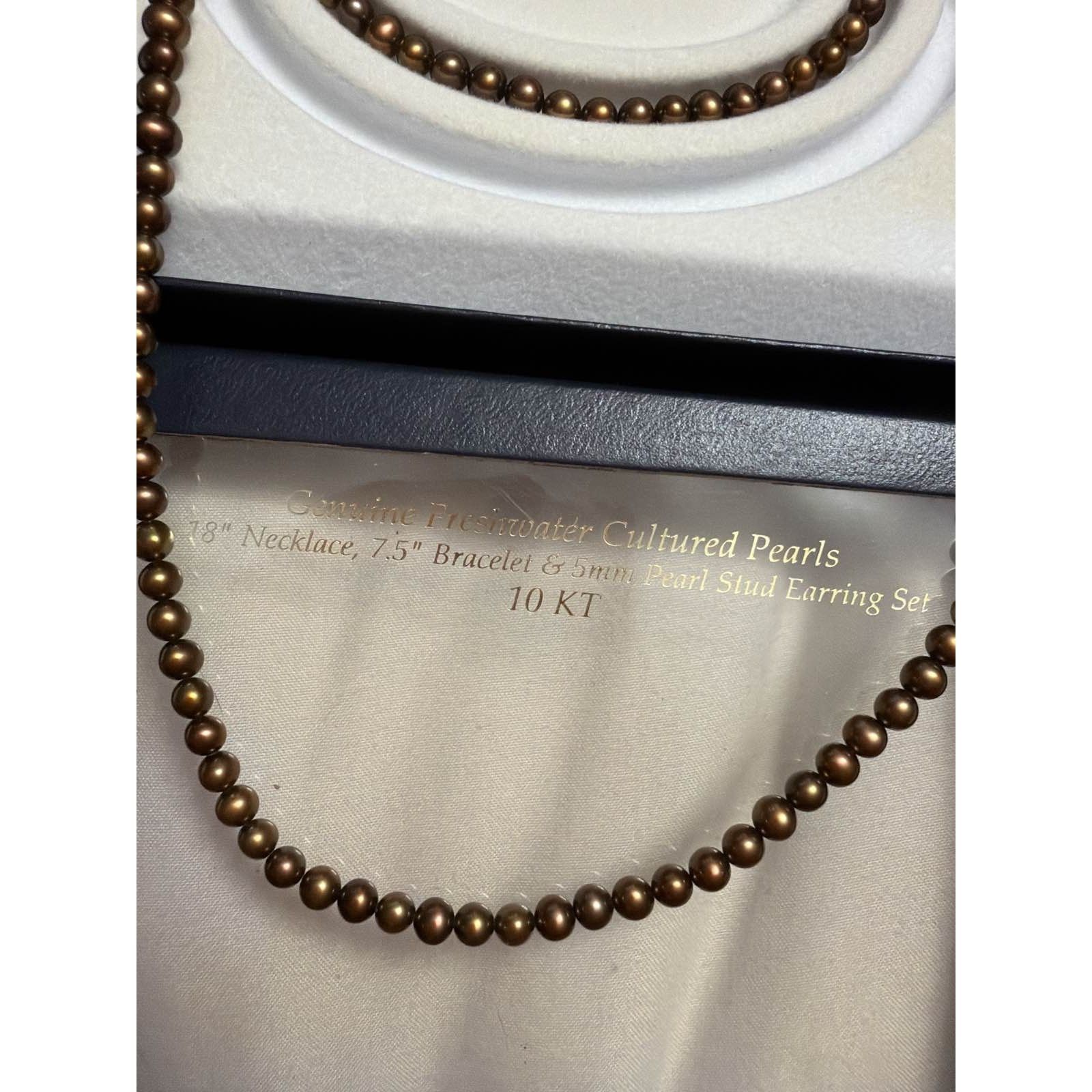The Unbranded Brand Cultured Chocolate Pearl Necklace Bracelet Earring 10KT Gold Size ONE SIZE - 8 Thumbnail