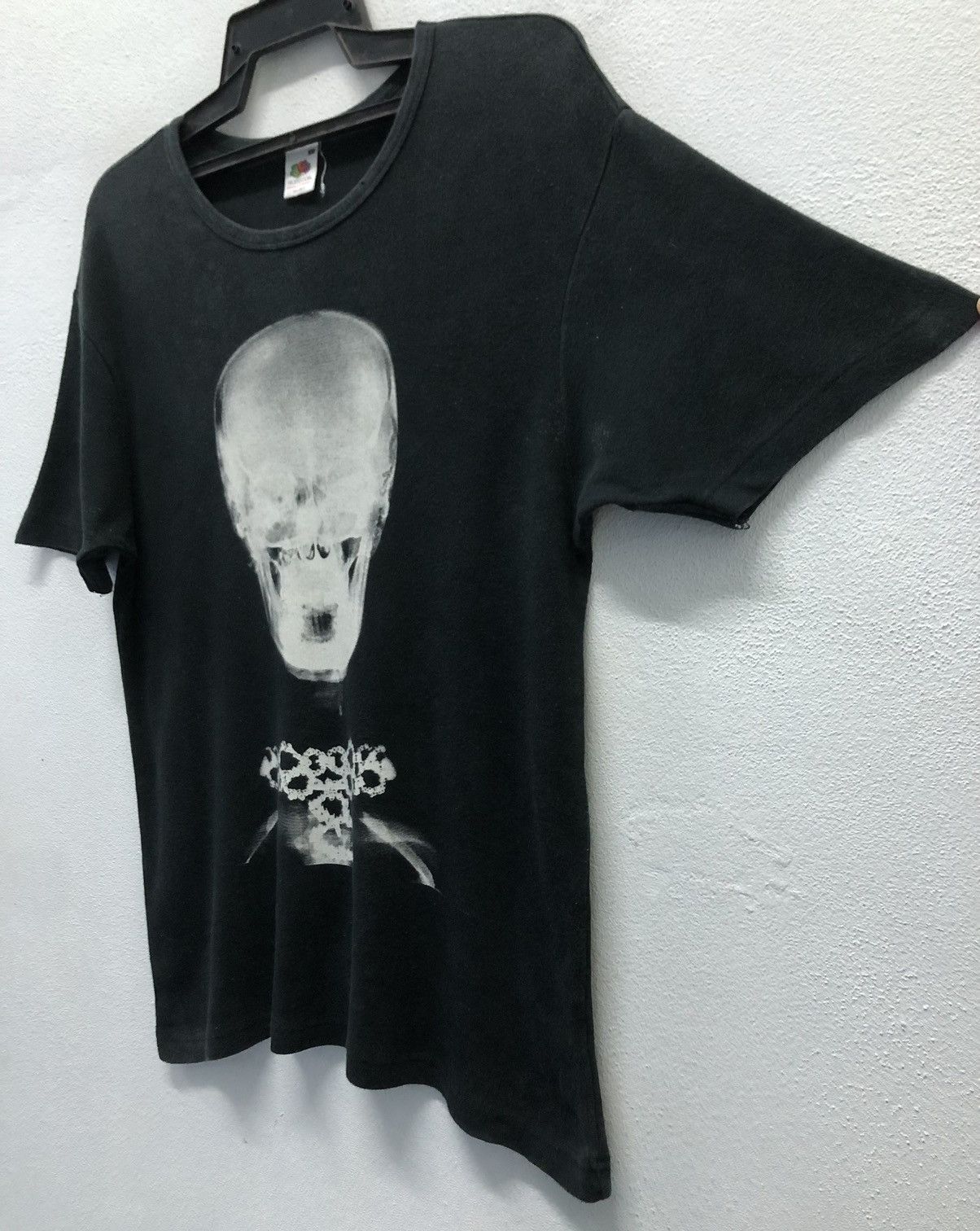 Vintage Vintage Helmut Newton T-Shirt Size US L / EU 52-54 / 3 - 6 Thumbnail