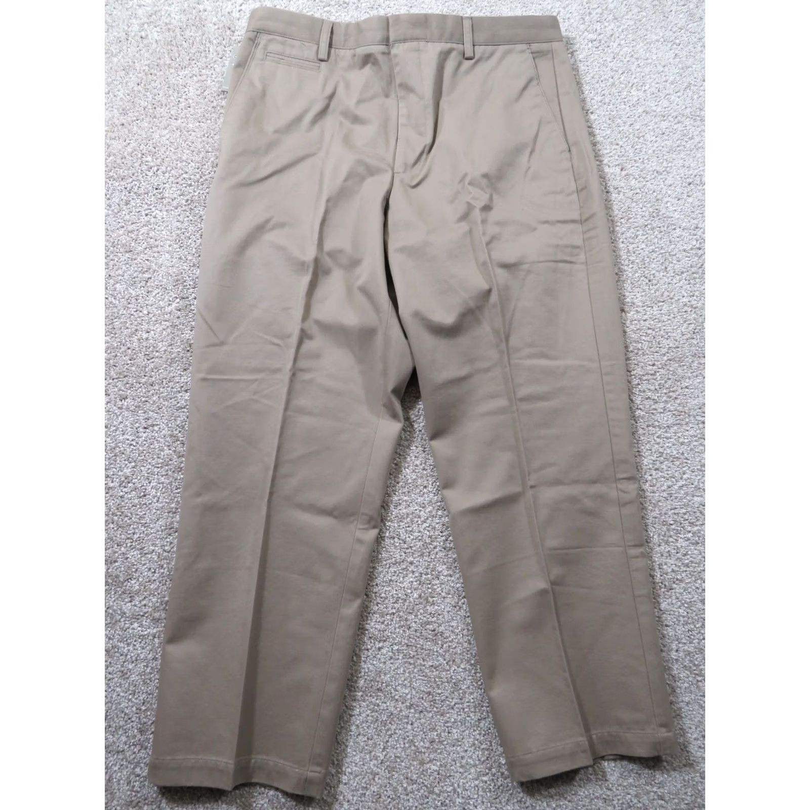 Dockers Dockers Chino Pant Mens 36X29 Khaki D-4 RELAXED PANT NEW NWT FLAT FRONT Size US 36 / EU 52 - 7 Thumbnail