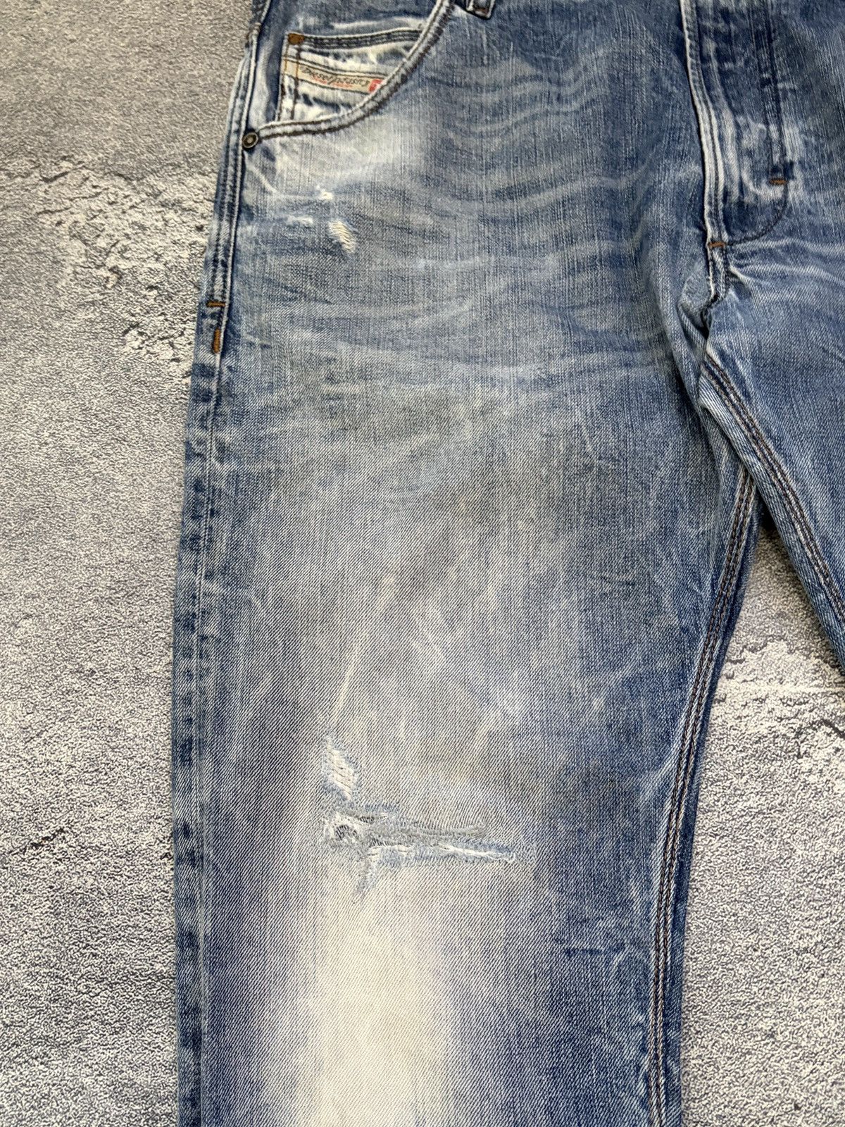 Diesel DIESEL Krooley Slim Carrot Distressed Blue Jeans W36 L34 Size US 36 / EU 52 - 15 Thumbnail