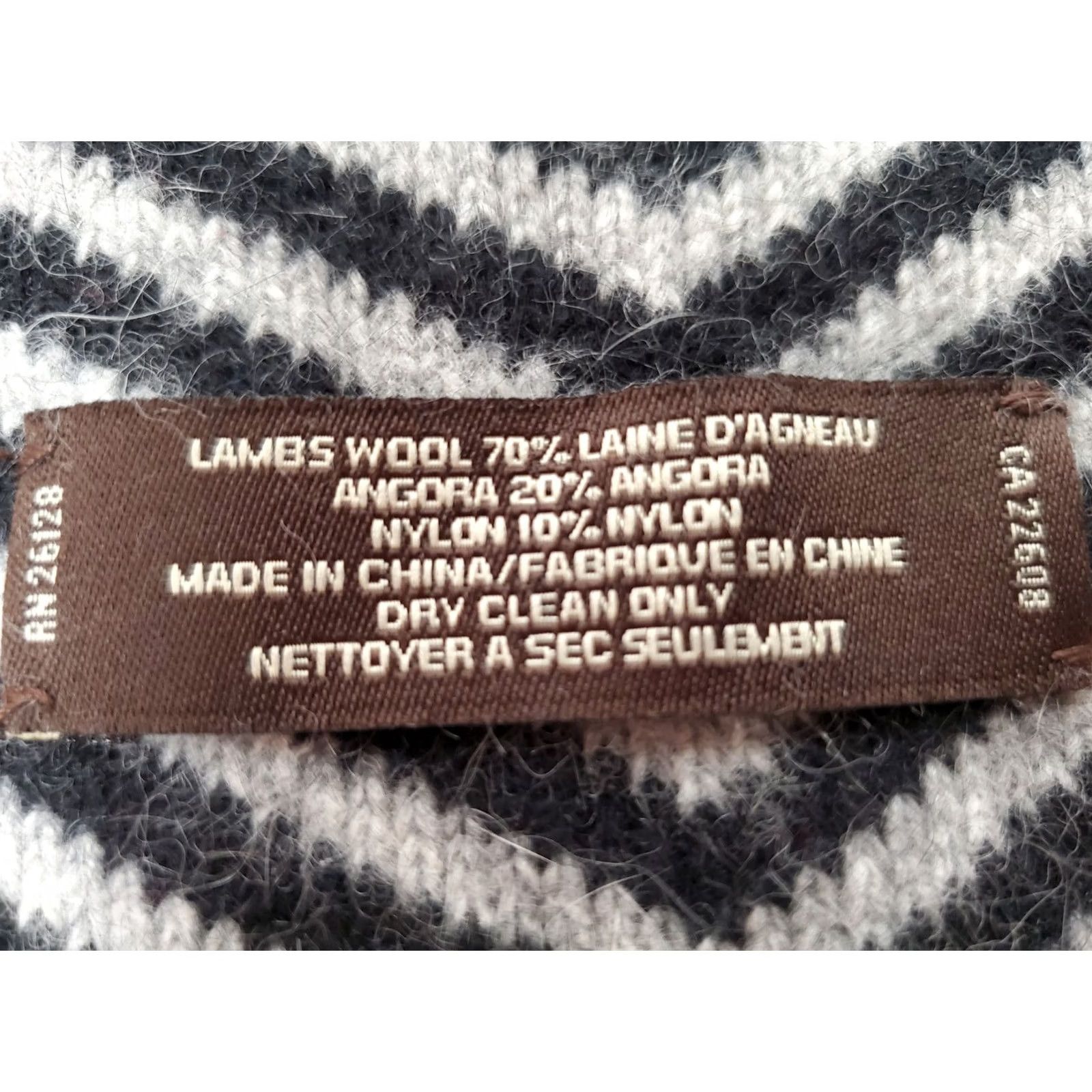Coach VINTAGE COACH Scarf Zig-Zag Pattern Dark Blue Womens 50" 5.5" Angora Lambs Wool Nylon EUC LogoShap Size ONE SIZE - 4 Thumbnail