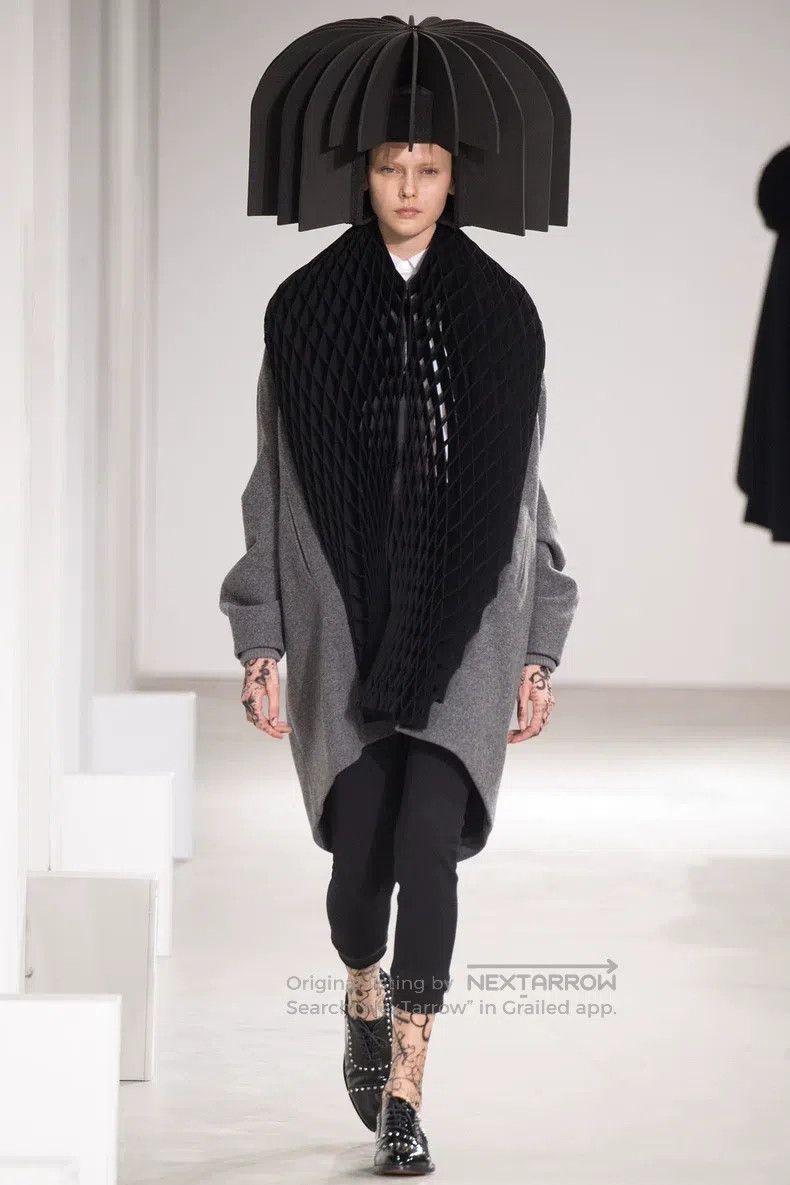 Junya Watanabe Junya Watanabe Cocoon Shape Coat Jacket Size S / US 4 / IT 40 - 2 Thumbnail