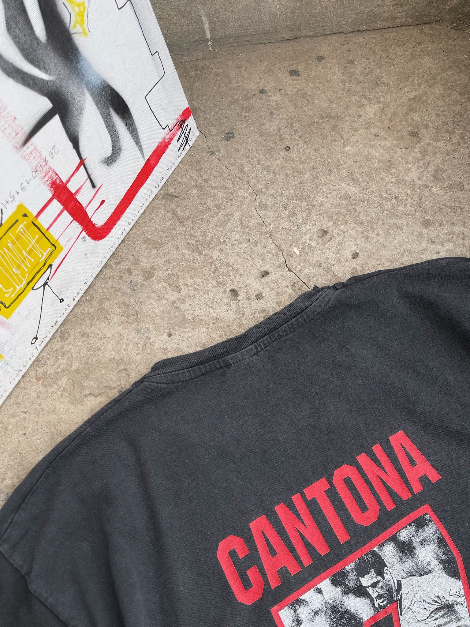 Vintage Vintage Eric Cantona Eric Tshirt Manchester inited jersey Size US L / EU 52-54 / 3 - 10 Thumbnail