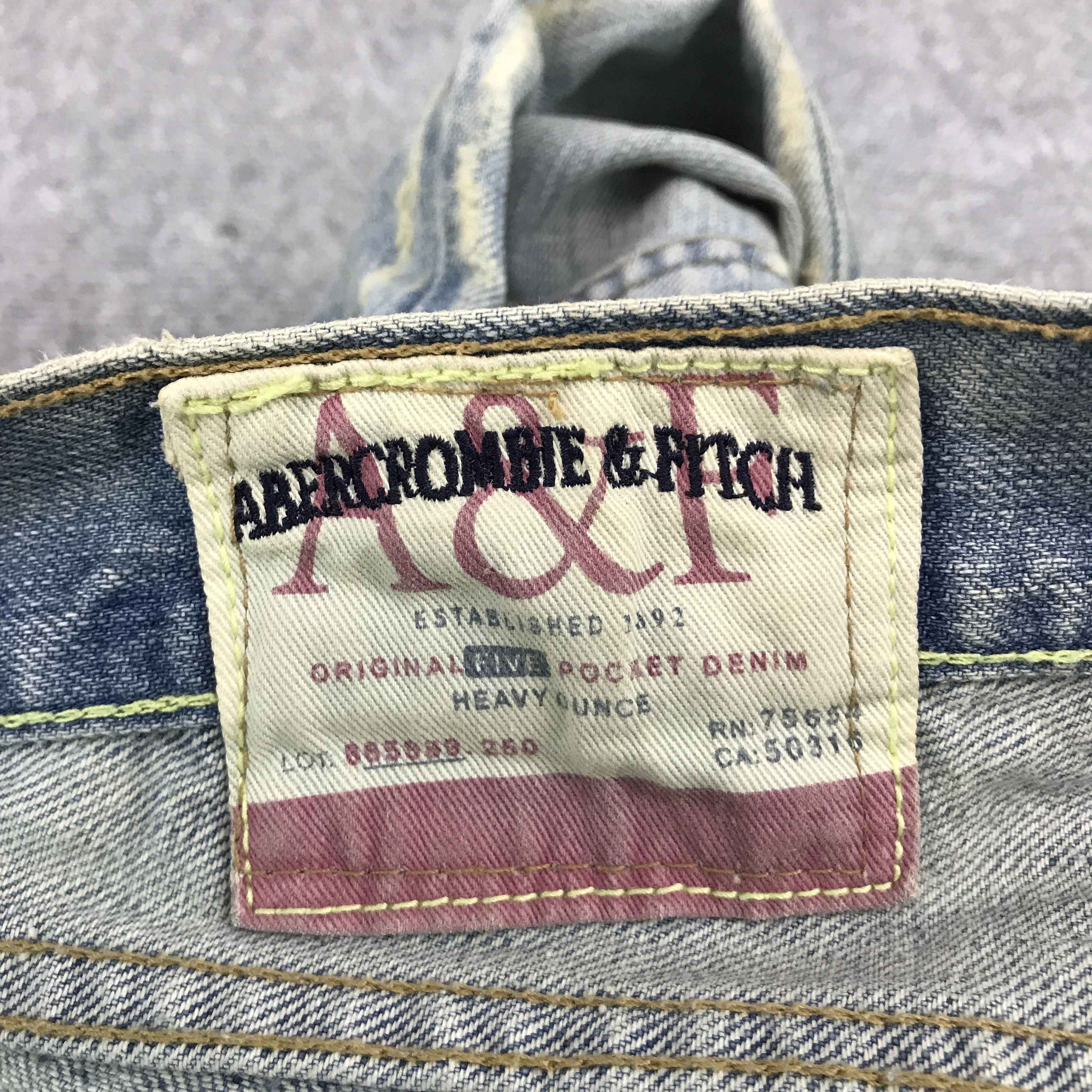 Abercrombie & Fitch × Japanese Brand Baggy Denim abercrrombie and fitch distressed pants Size US 32 / EU 48 - 10 Thumbnail