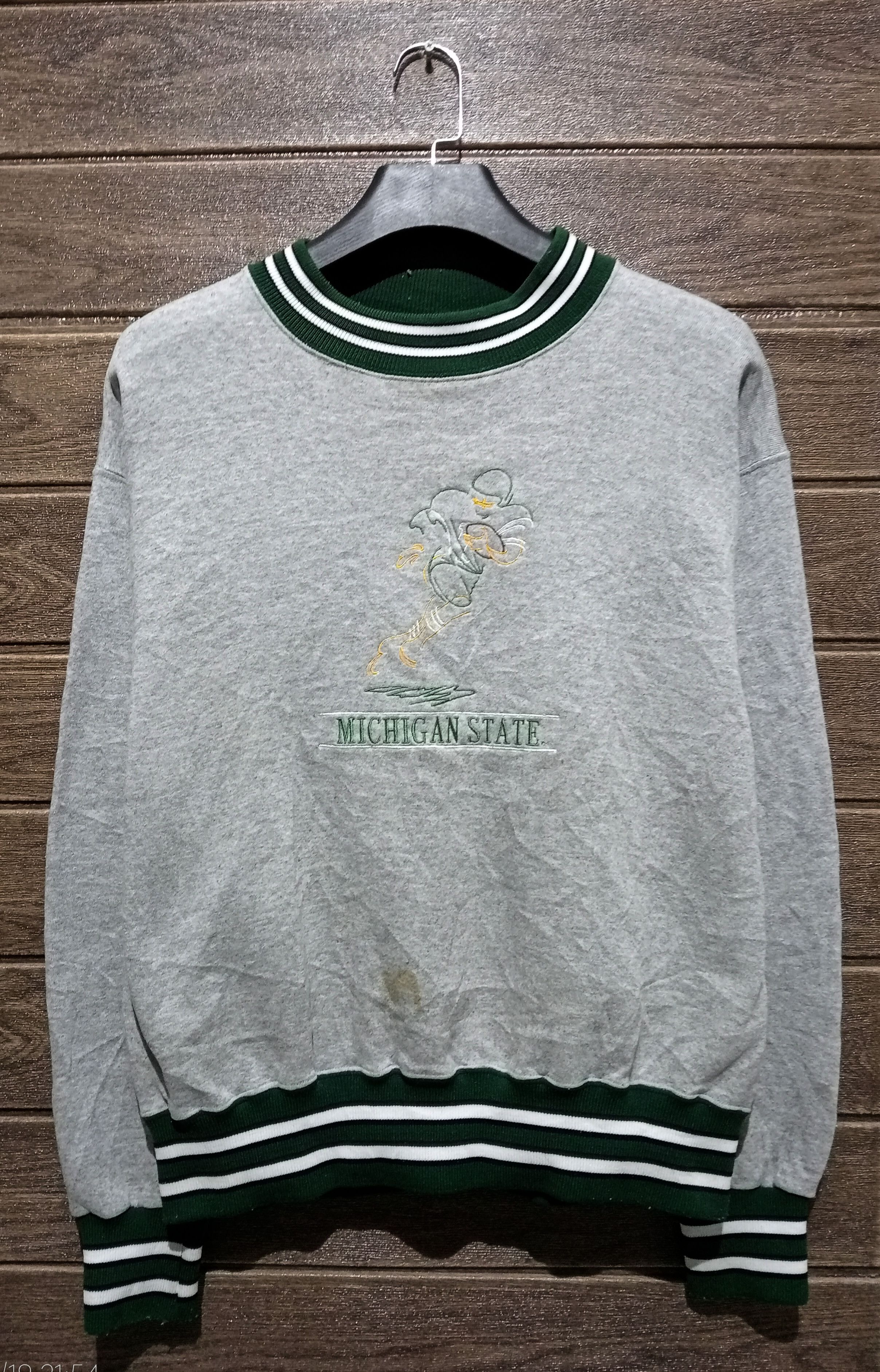Vintage Vintage '90s Michigan State Embroidery Crewneck Sweatshirt Size US M / EU 48-50 / 2 - 1 Thumbnail