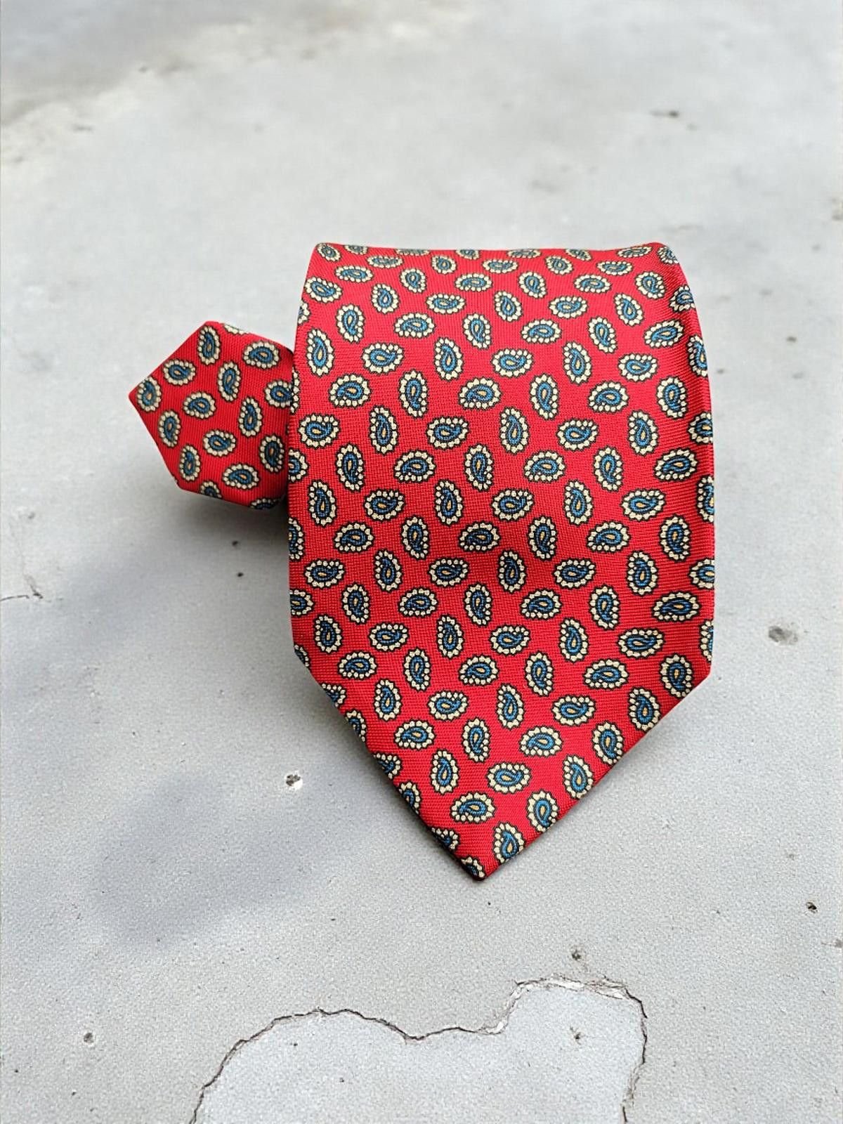 Jos. A. Bank Jos. A. Bank Limited Edition All Silk English Printed Tie Size ONE SIZE - 2 Thumbnail