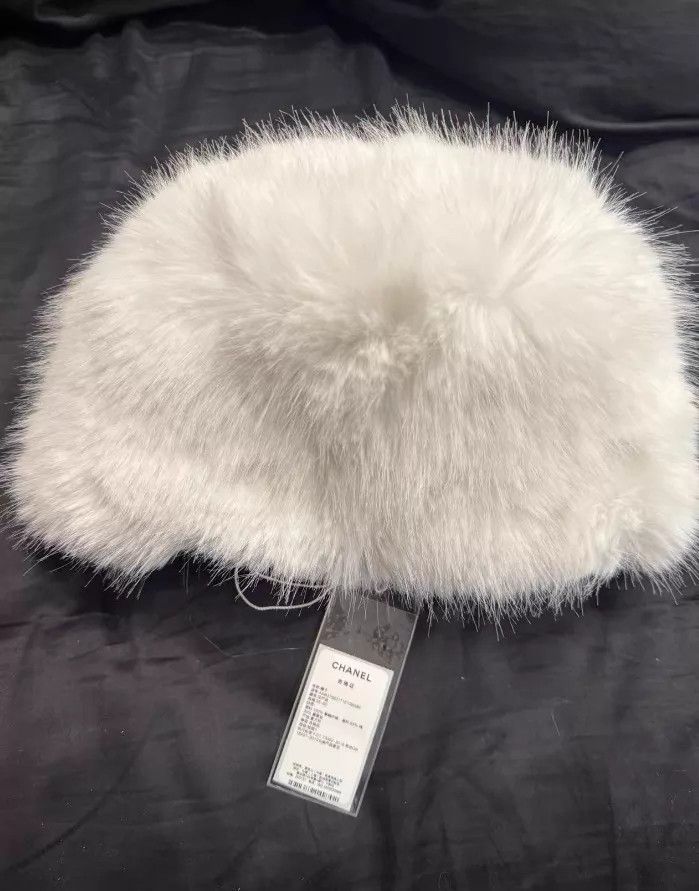 Chanel Chanel 25N Coco neige hat with tags Size ONE SIZE - 1 Thumbnail