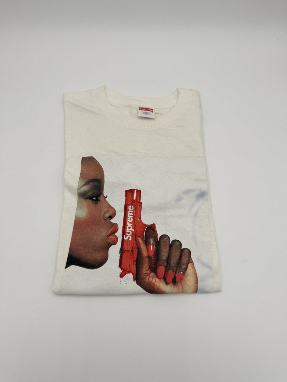 Supreme Supreme Water Pistol Tee Size US M / EU 48-50 / 2 - 1 Thumbnail