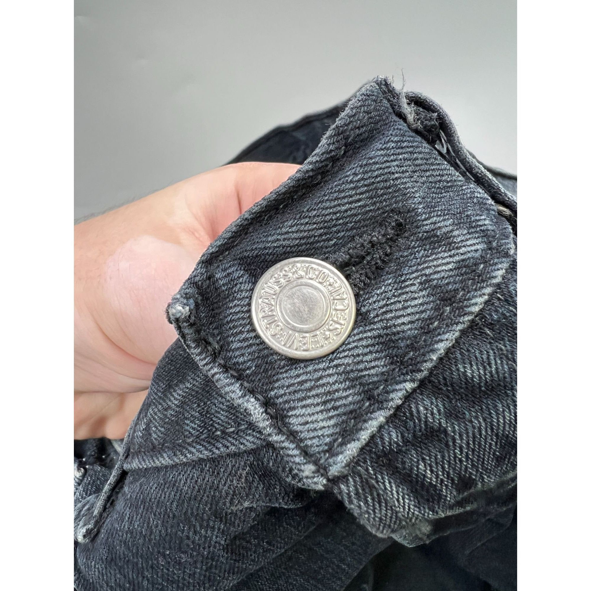 Levi's Levi’s 501 Black Denim Jeans Pants (Y0935) Size US 33 - 4 Thumbnail
