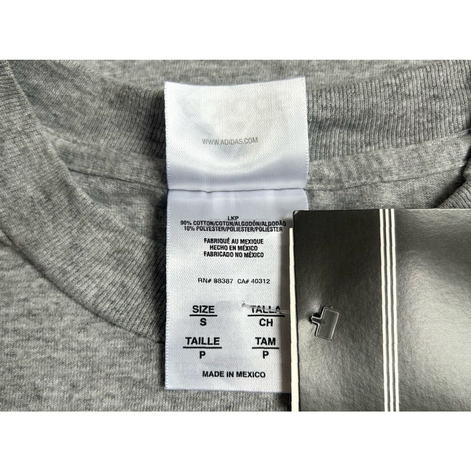 Adidas VINTAGE adidas Mountain Logo T-Shirt Mens Small Gray NWT 2004 Deadstock Logo Embroidered Mountain 21" Across 28" Long 8.5" Arms(Size) Size US S / EU 44-46 / 1 - 7 Thumbnail