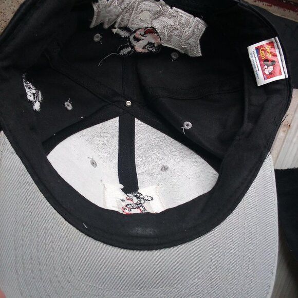 Disney × Drew Pearson × Vintage Vintage Drew Pearson Mickey Mouse Blockhead Snap Hat Cap Size ONE SIZE - 6 Thumbnail