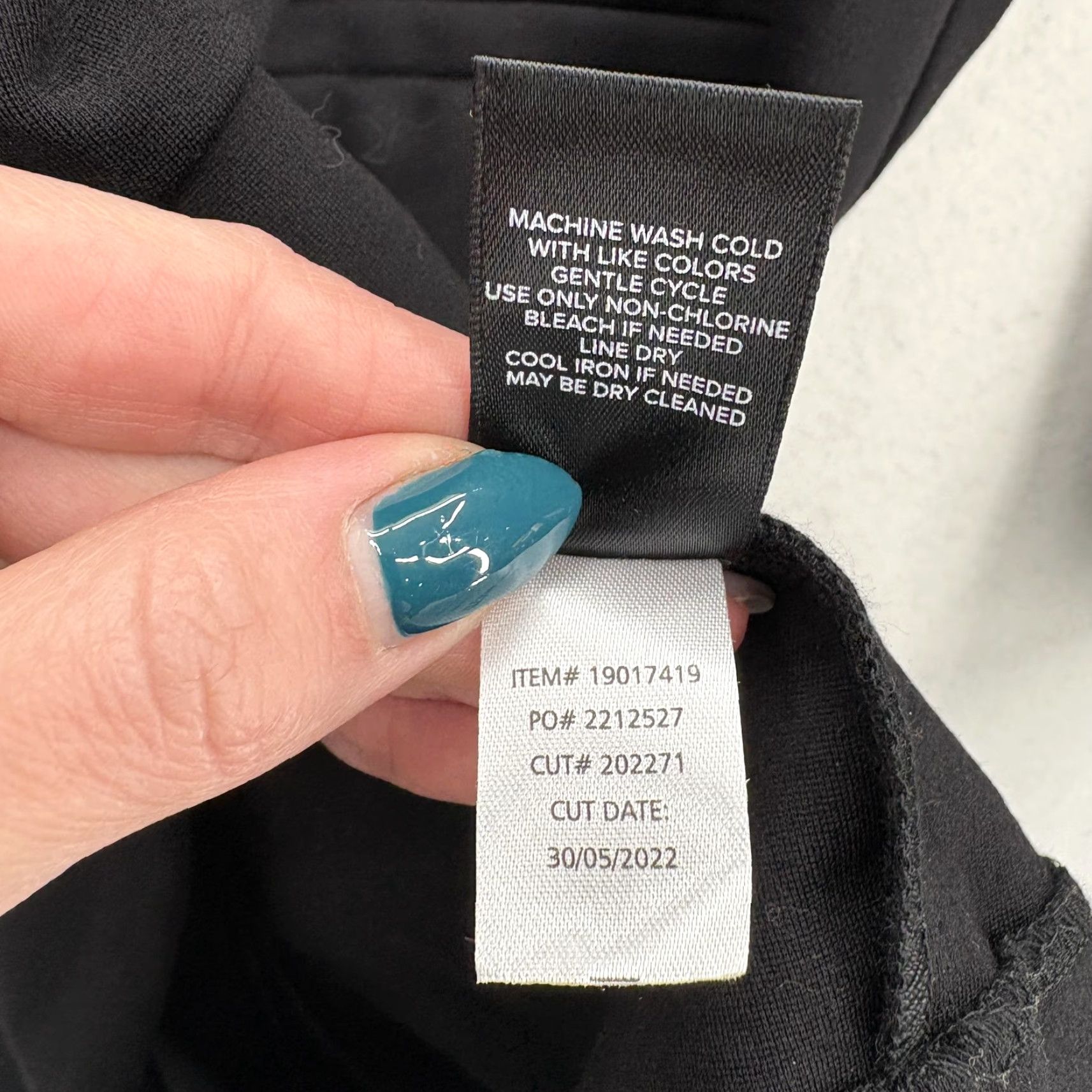 Torrid Torrid Blazer Womens 2X Black Long Line Shawl Collar Tuxedo Jacket NWT Size XXL / US 16-18 / IT 52-54 - 7 Thumbnail